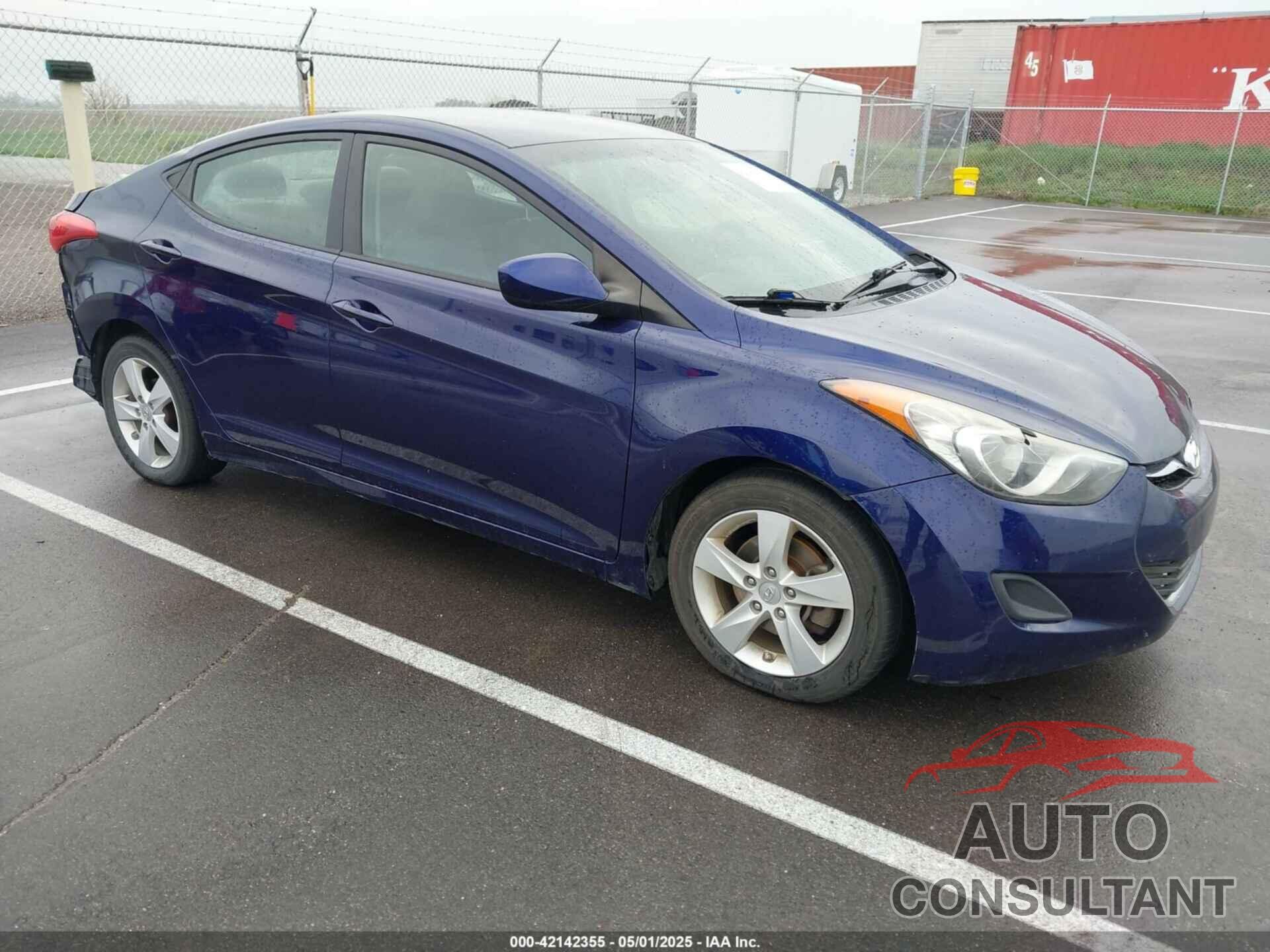 HYUNDAI ELANTRA 2013 - 5NPDH4AE4DH314240