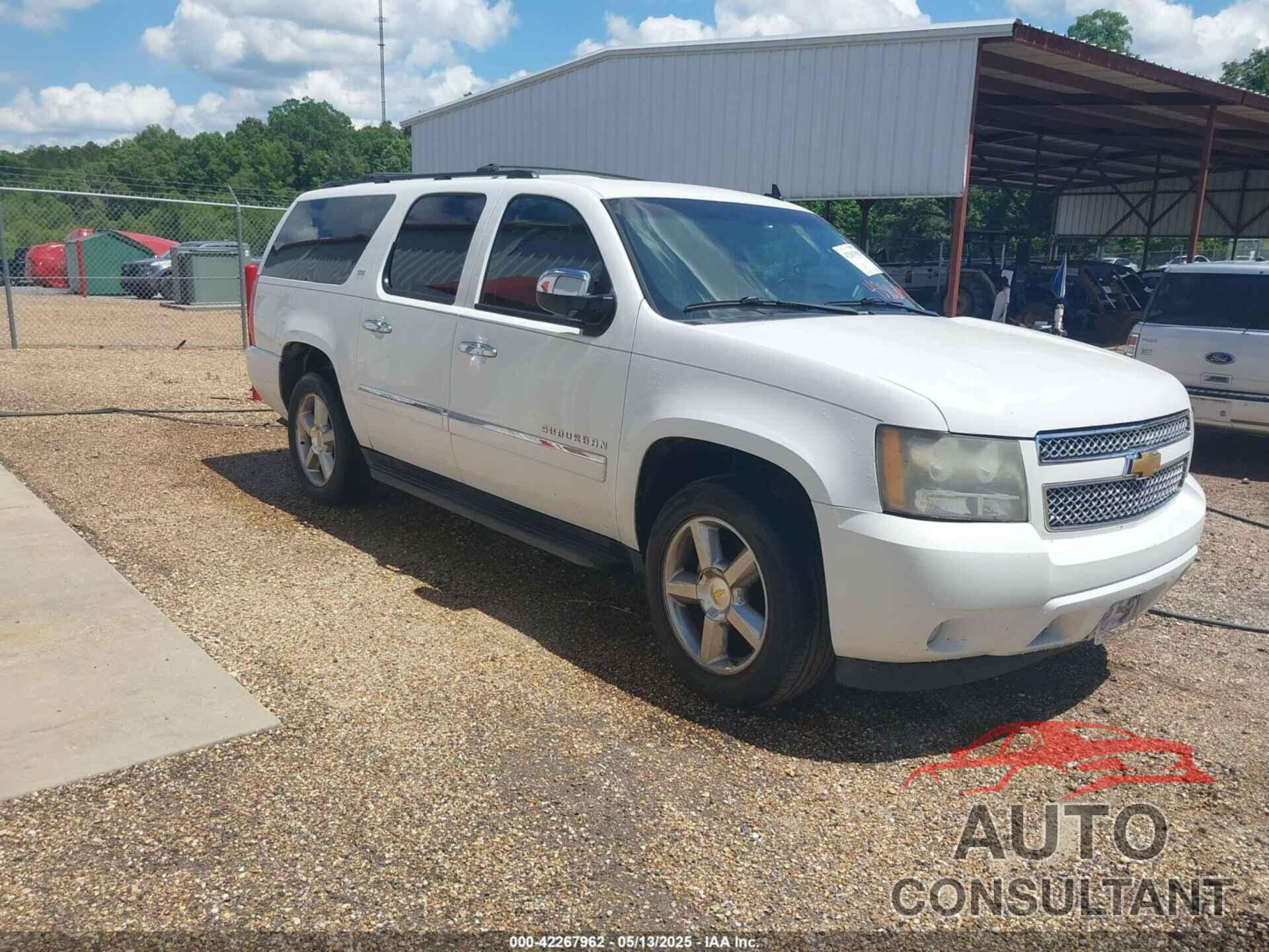 CHEVROLET SUBURBAN 1500 2011 - 1GNSKKE37BR348112