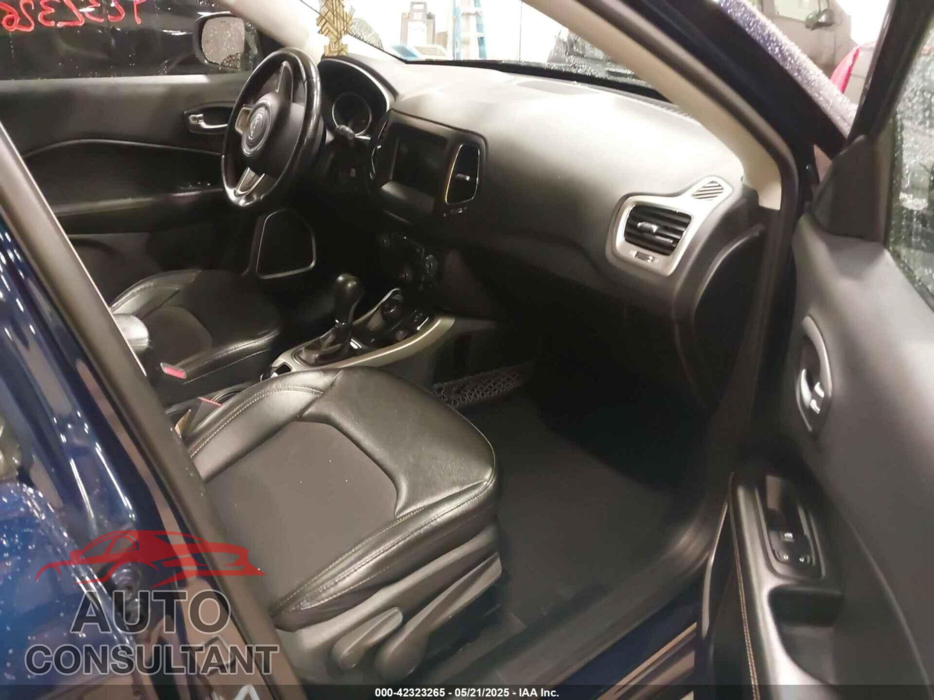 JEEP COMPASS 2020 - 3C4NJDBB9LT124543