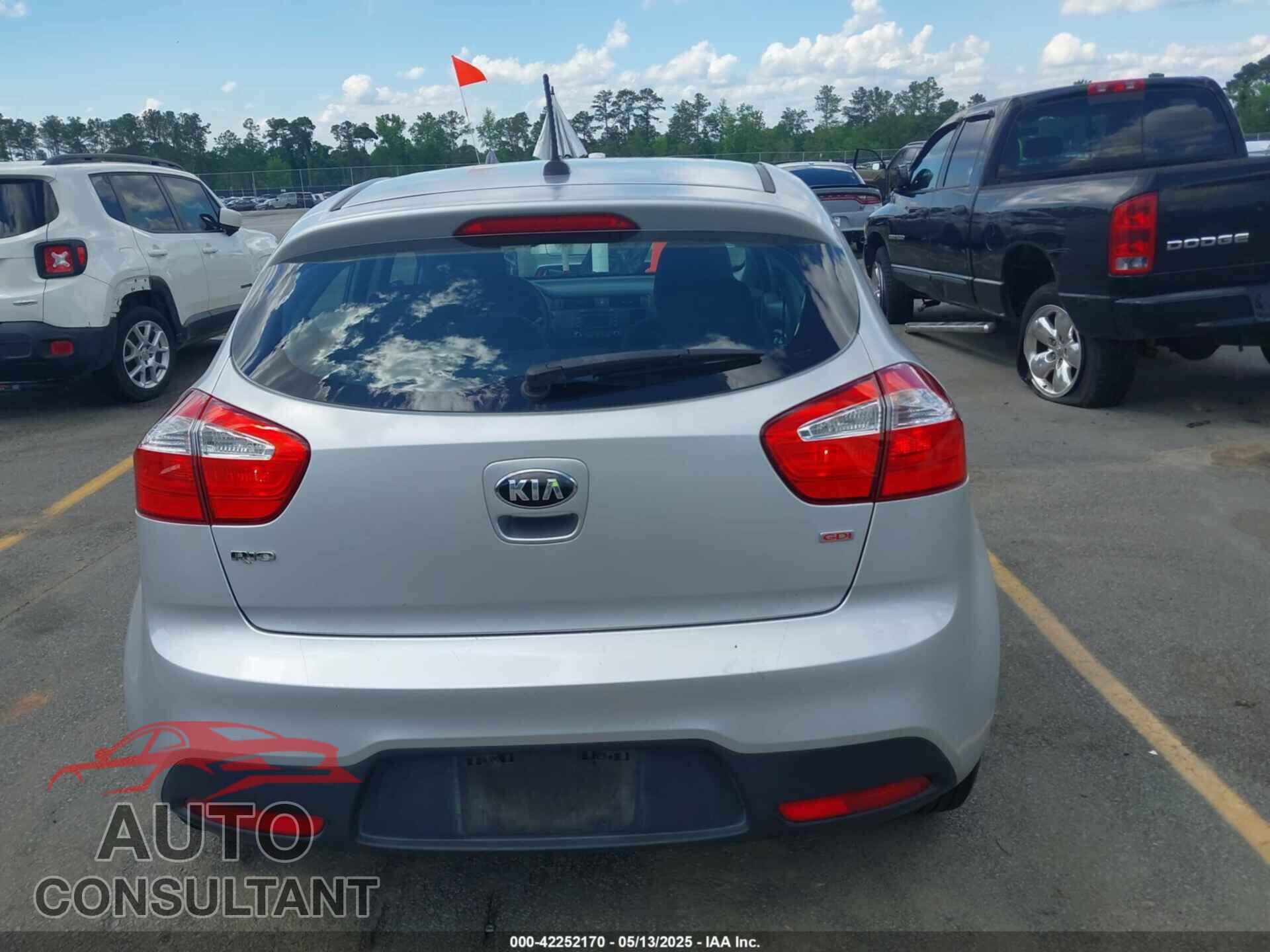 KIA RIO 2014 - KNADM5A36E6420004