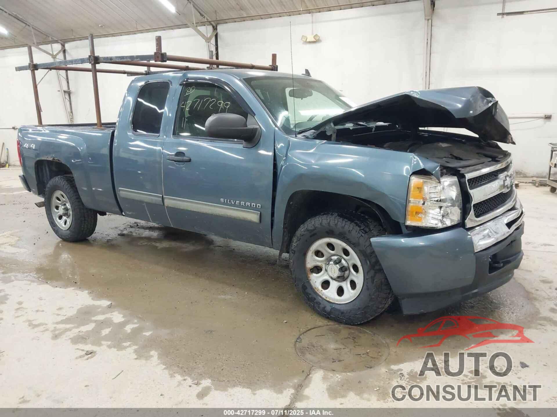 CHEVROLET SILVERADO 1500 2011 - 1GCRKREA8BZ268901