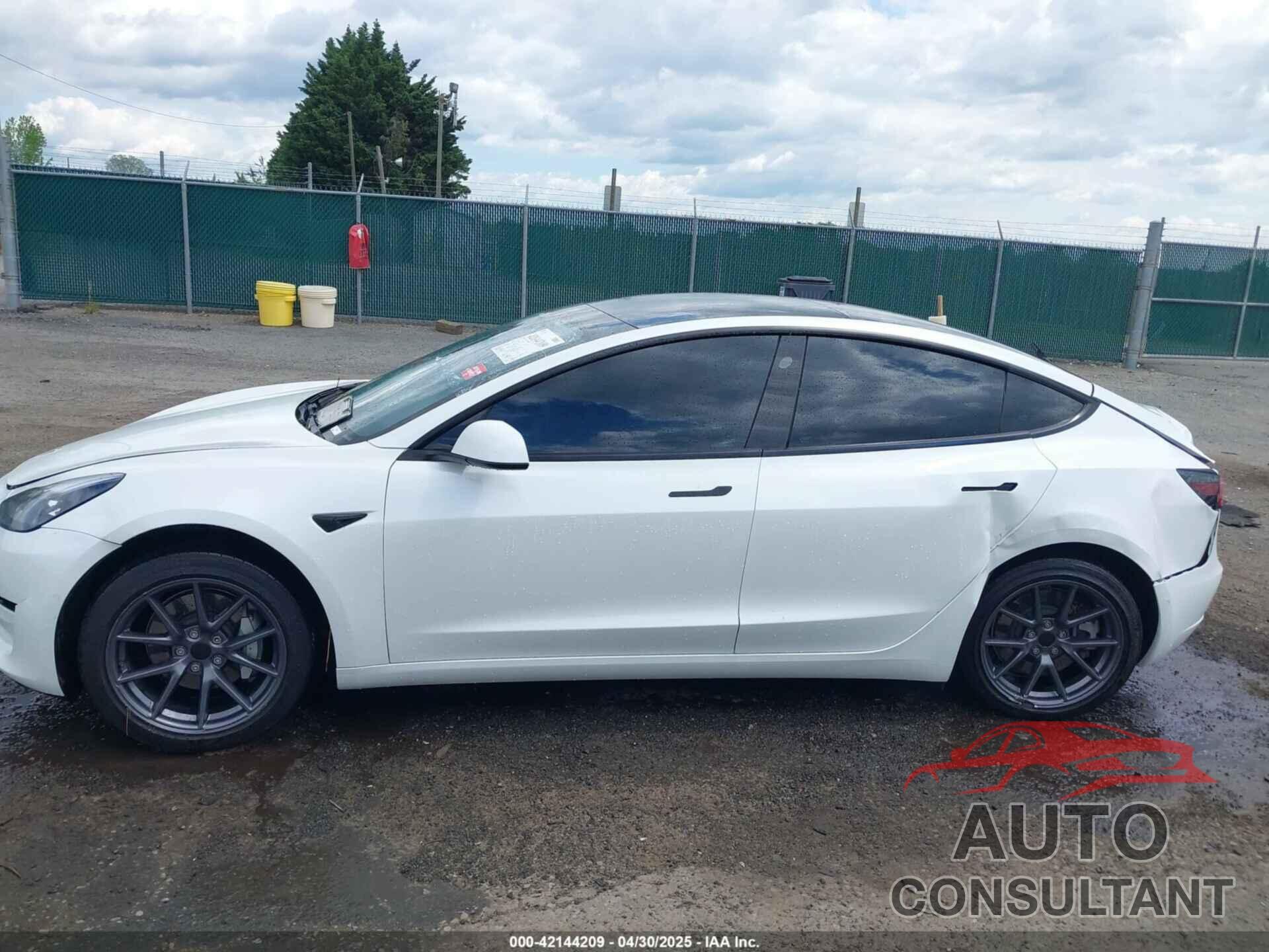 TESLA MODEL 3 2022 - 5YJ3E1EB7NF230514