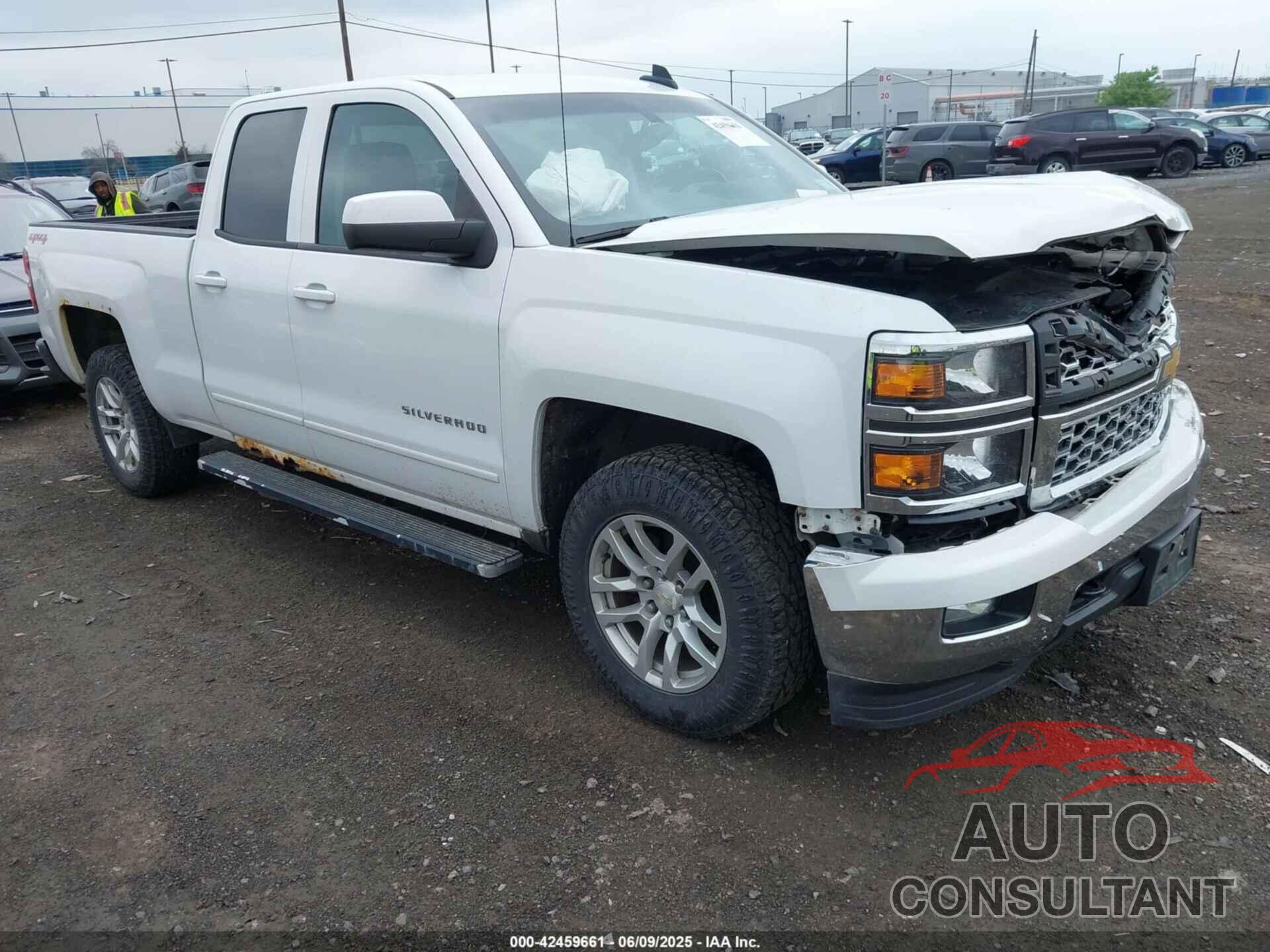 CHEVROLET SILVERADO 1500 2015 - 1GCVKREH2FZ414825