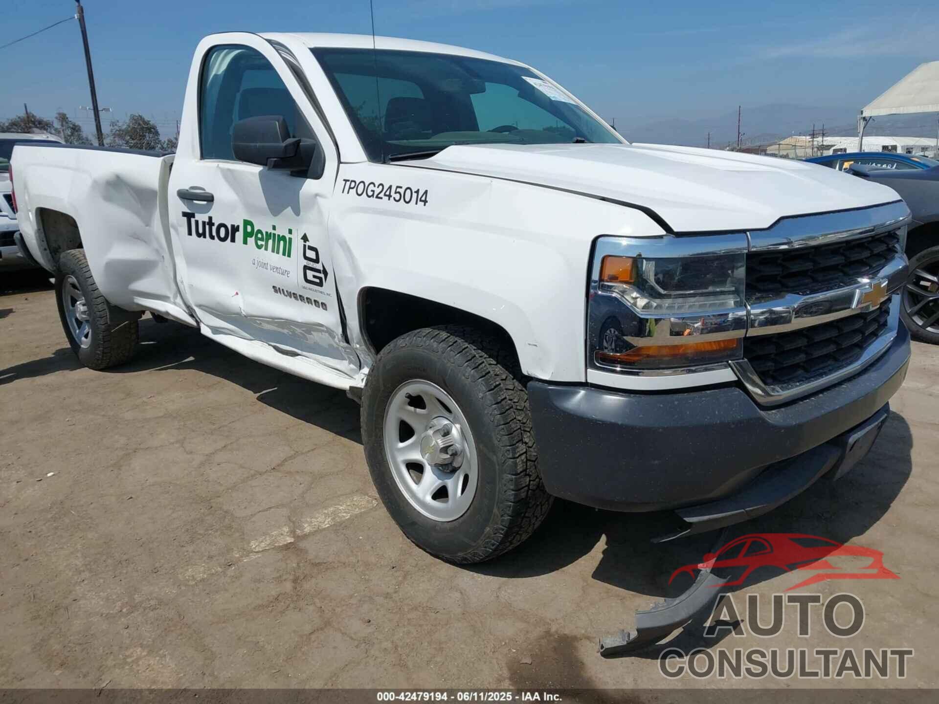 CHEVROLET SILVERADO 1500 2018 - 1GCNCNEC6JZ101408