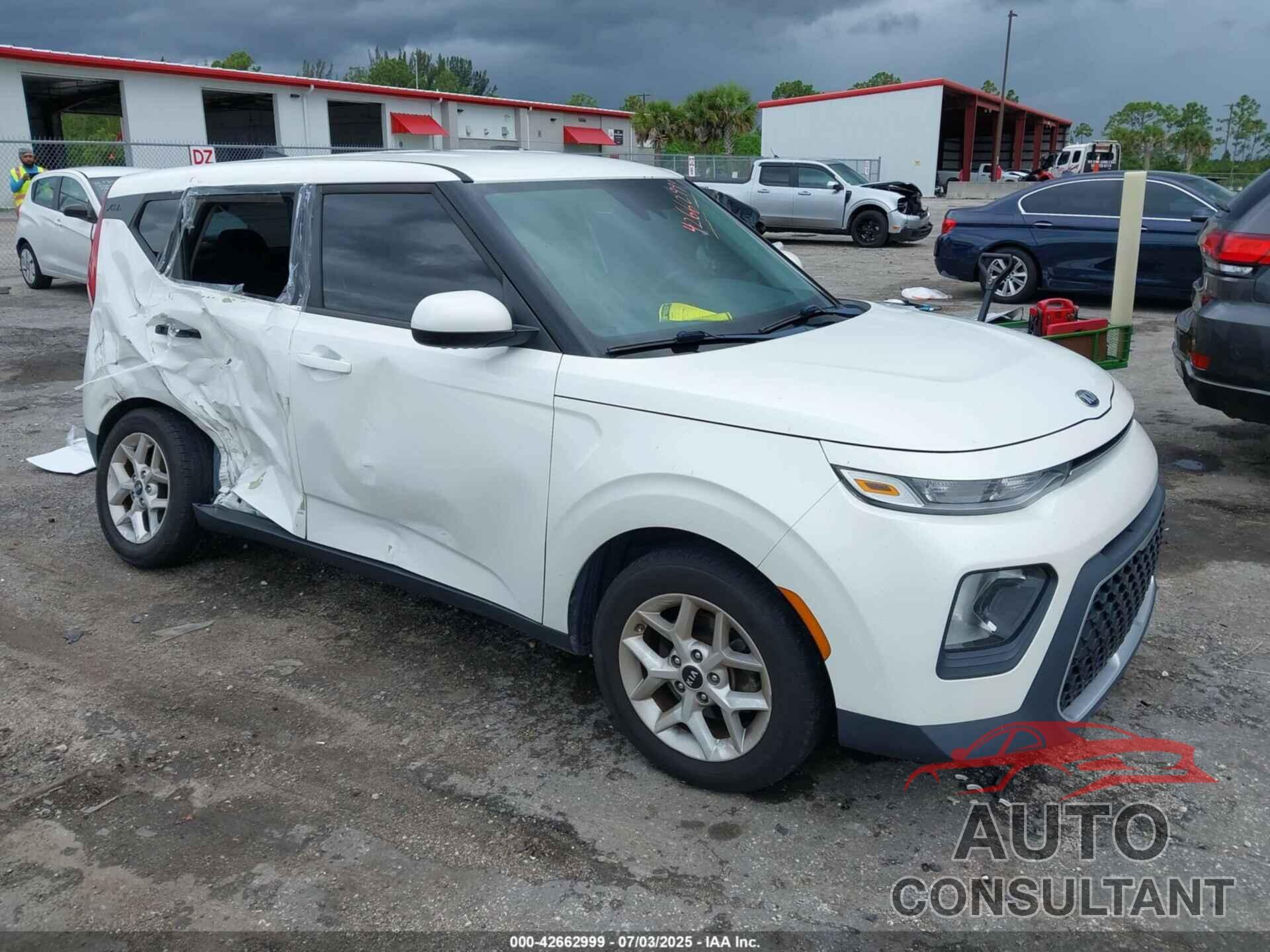 KIA SOUL 2020 - KNDJ23AU4L7061512