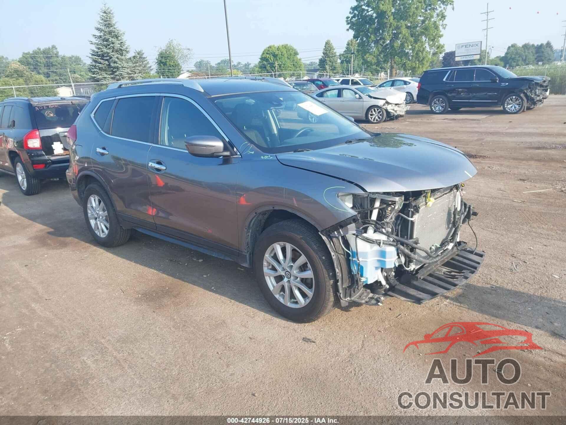 NISSAN ROGUE 2020 - KNMAT2MV1LP521592