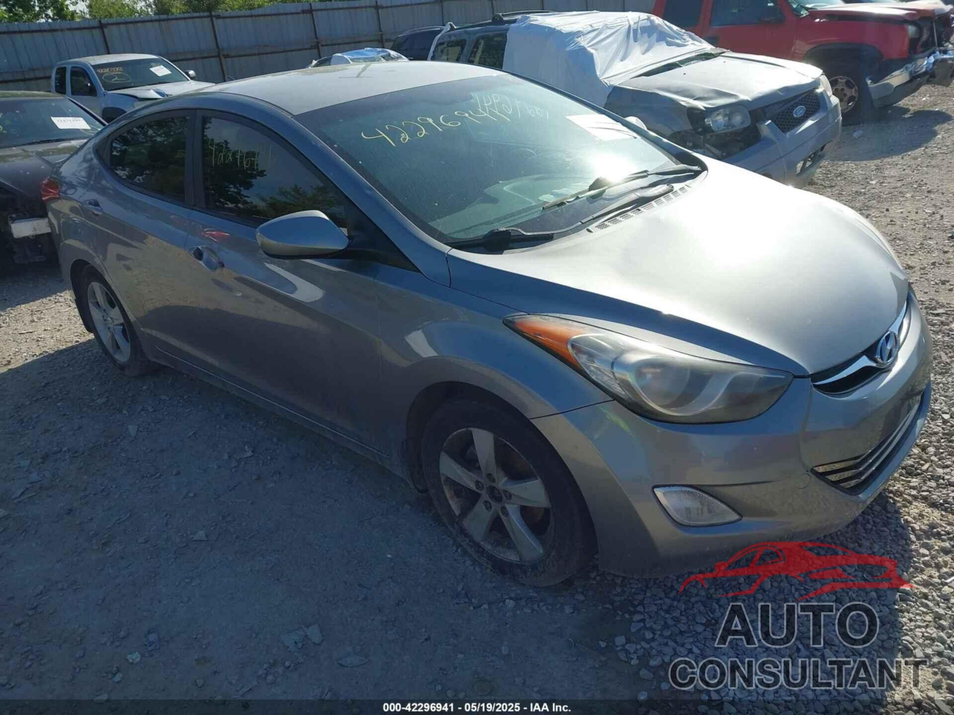 HYUNDAI ELANTRA 2012 - KMHDH4AE2CU455811