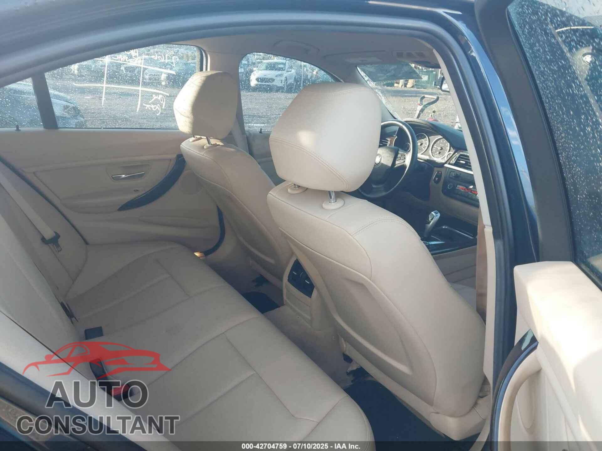 BMW 320I 2015 - WBA3B1C57FP831772