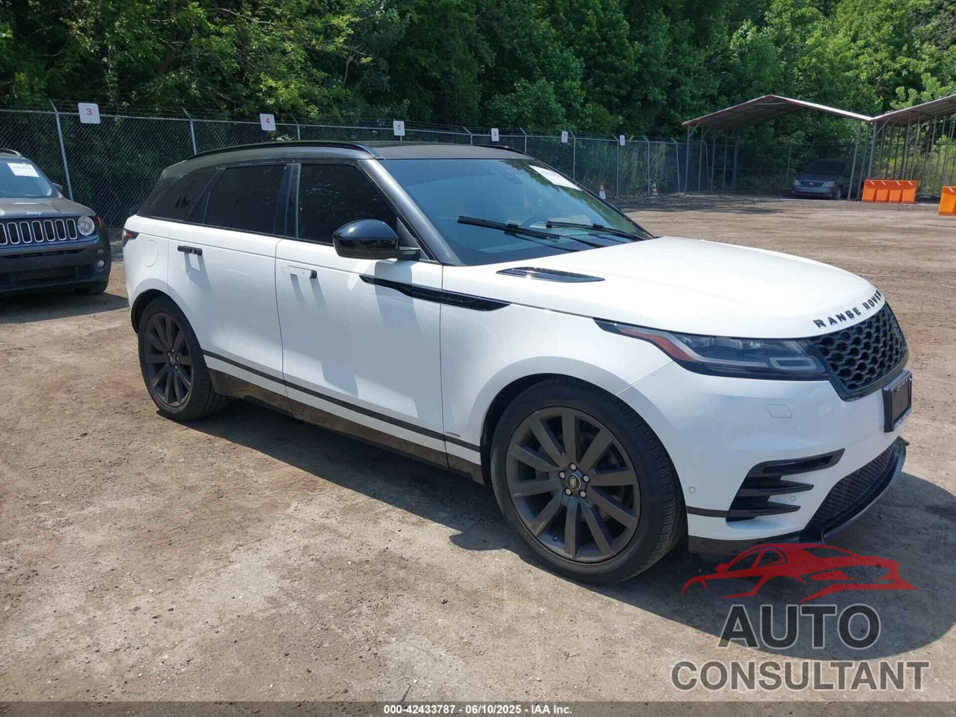 LAND ROVER RANGE ROVER VELAR 2018 - SALYM2RV3JA744522