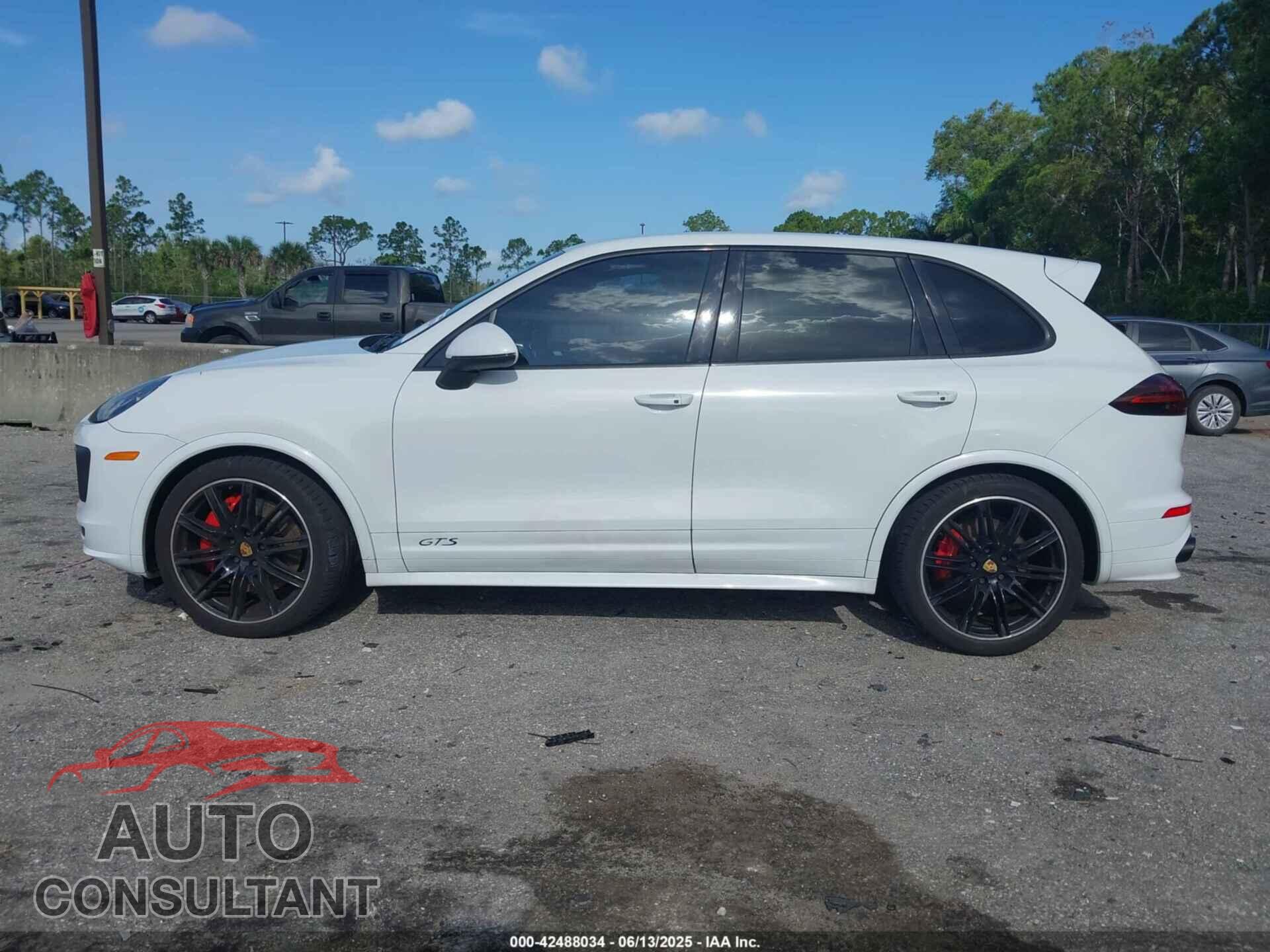 PORSCHE CAYENNE 2016 - WP1AD2A29GLA77638