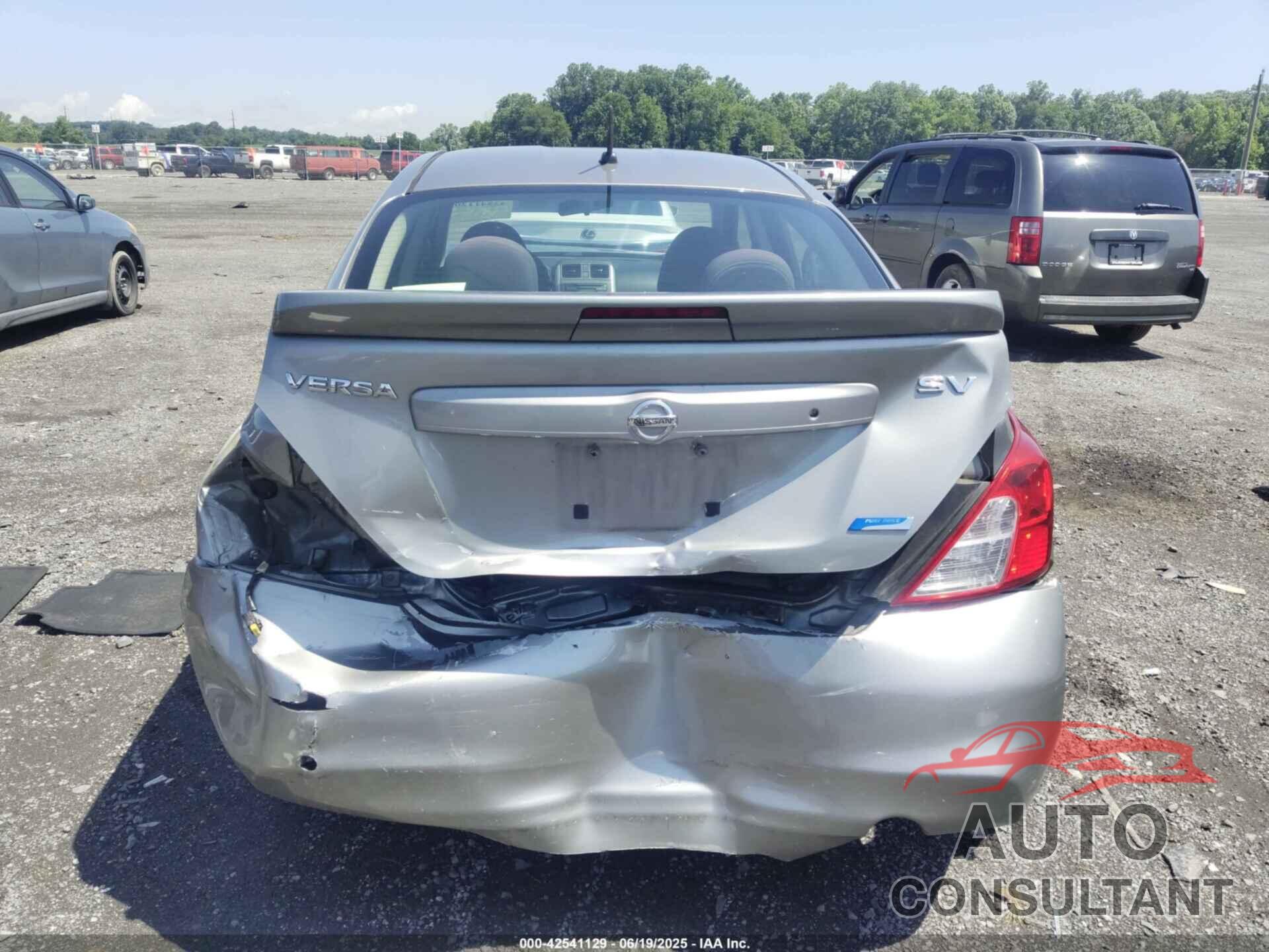 NISSAN VERSA 2014 - 3N1CN7AP4EL819626