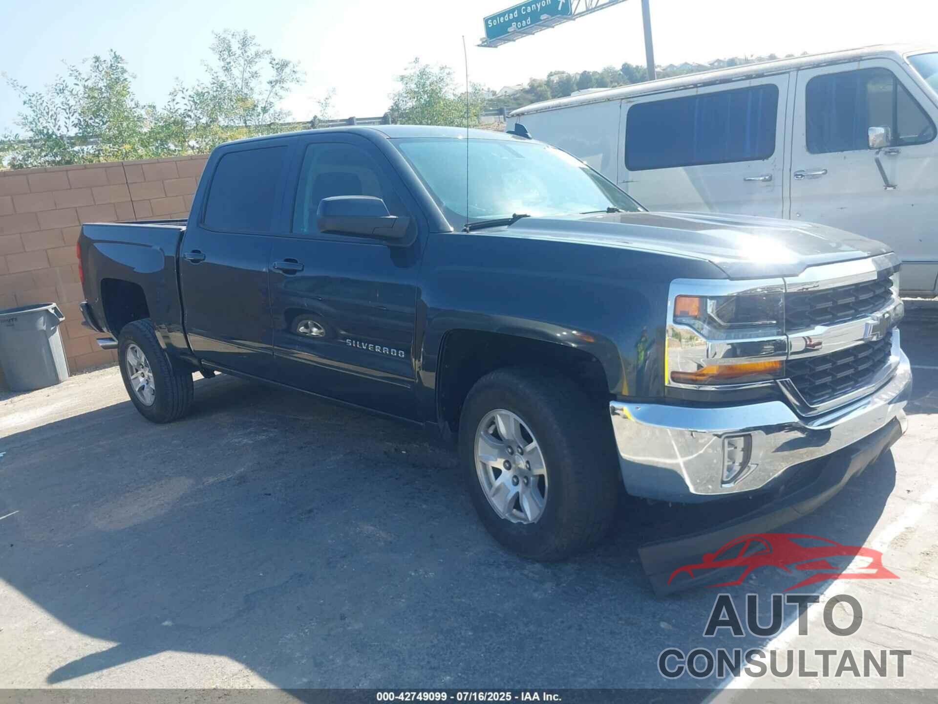 CHEVROLET SILVERADO 1500 2018 - 3GCPCREC0JG473147