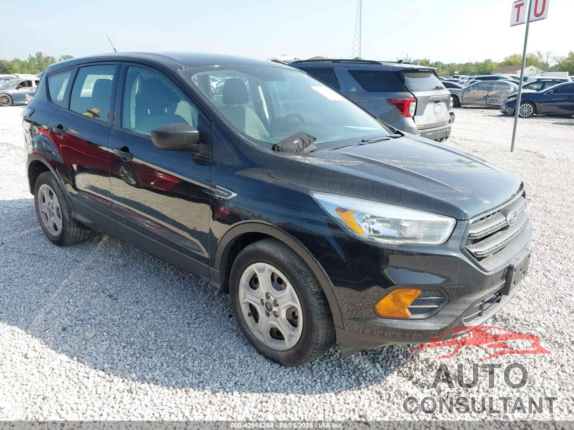 FORD ESCAPE 2017 - 1FMCU0F7XHUE44332