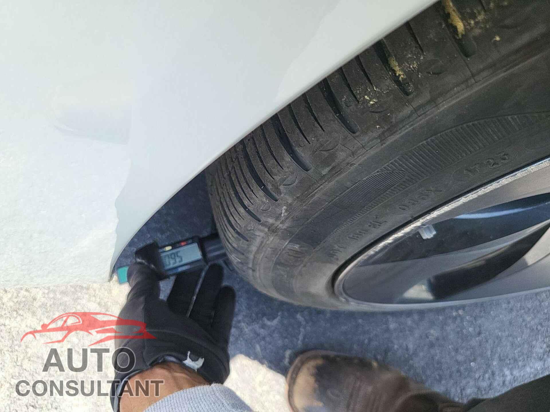 TESLA MODEL 3 2020 - 5YJ3E1EB6LF800953