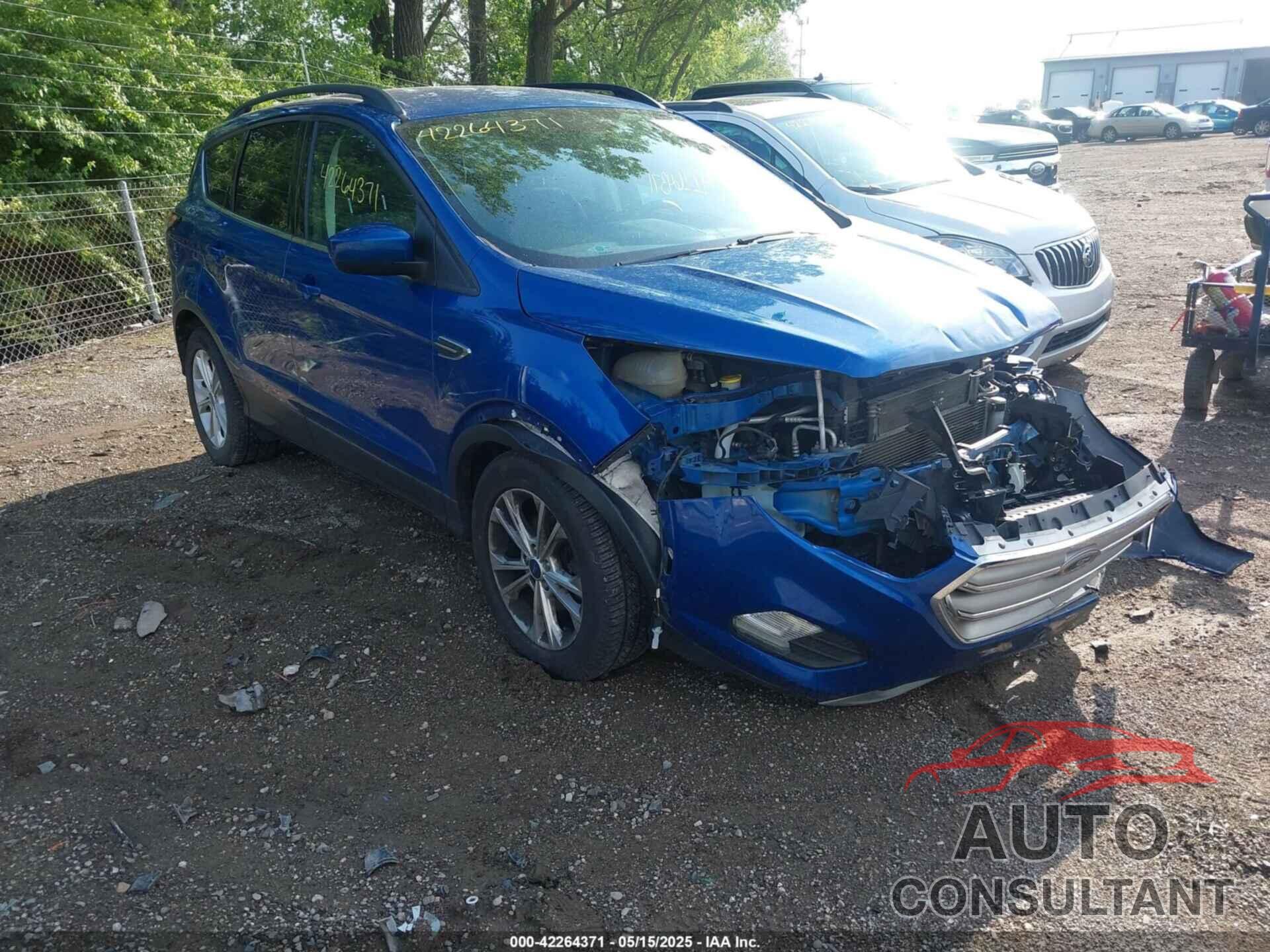 FORD ESCAPE 2017 - 1FMCU0G91HUE45661