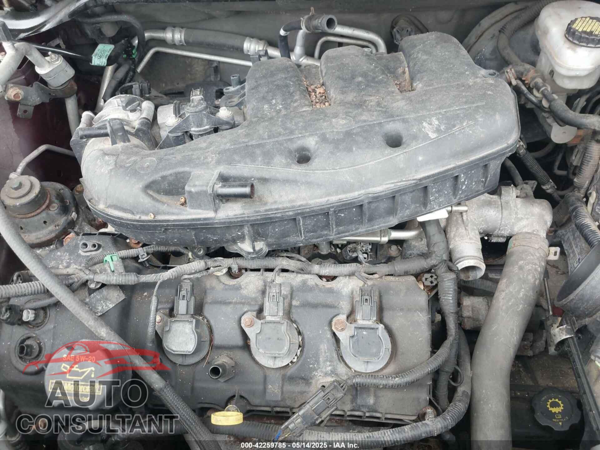 FORD EXPLORER 2011 - 1FMHK8F84BGA10271