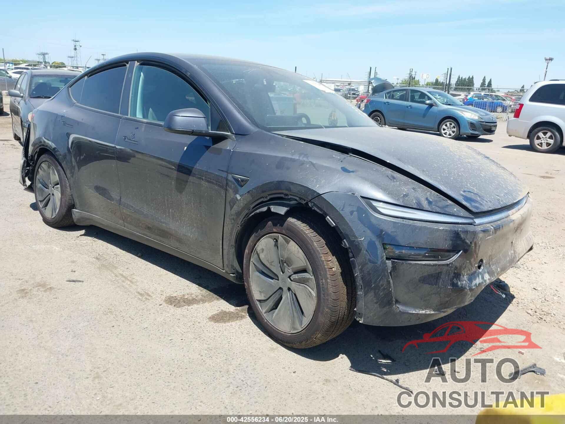 TESLA MODEL Y 2026 - 7SAYGDEE7TF334089