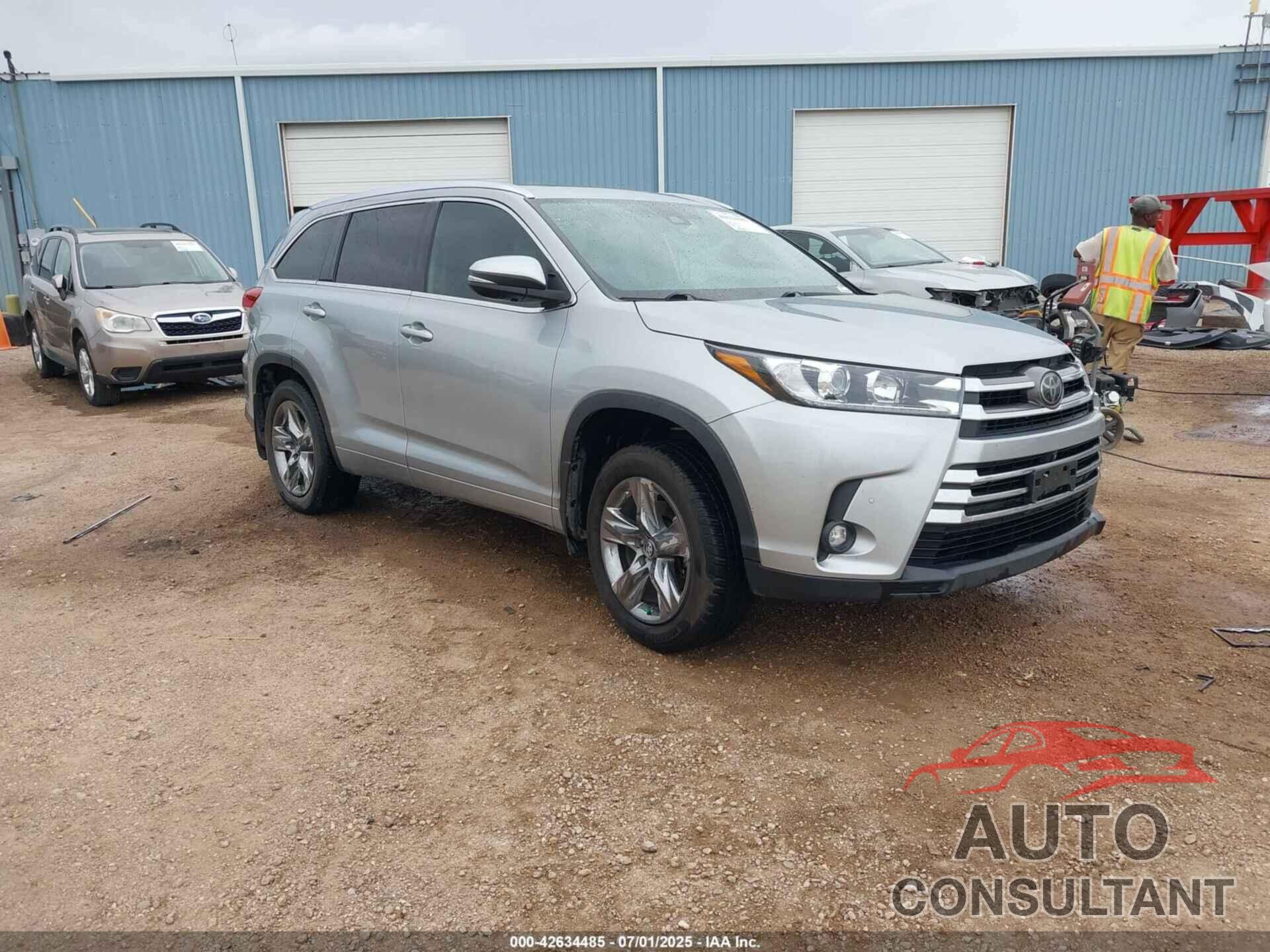TOYOTA HIGHLANDER 2019 - 5TDDZRFH5KS975120