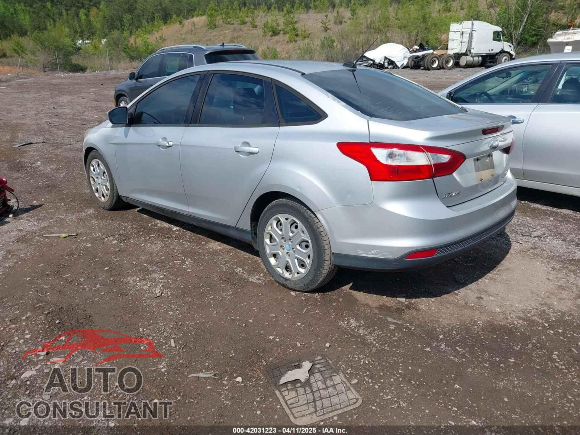 FORD FOCUS 2012 - 1FAHP3F22CL115877