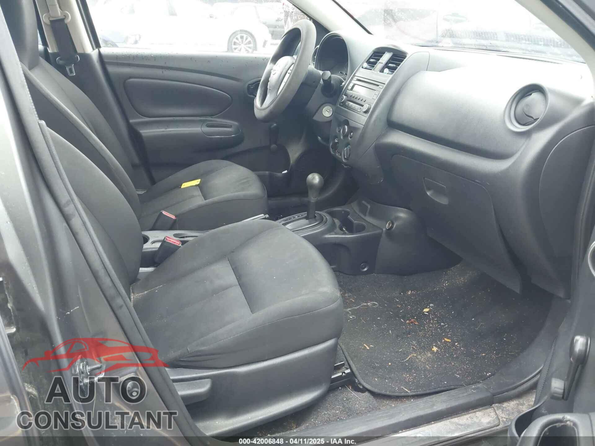 NISSAN VERSA 2017 - 3N1CN7AP3HL855554