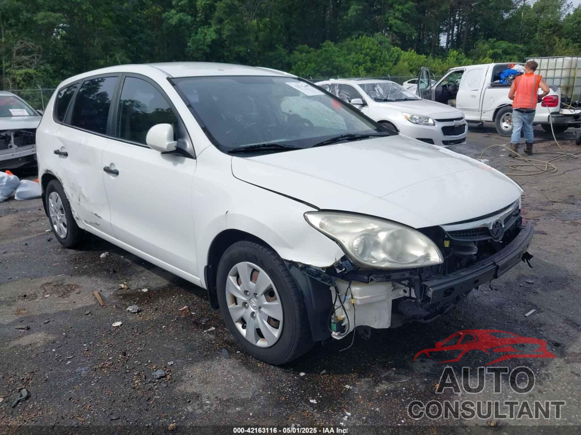 HYUNDAI ELANTRA TOURING 2010 - KMHDB8AE5AU052721