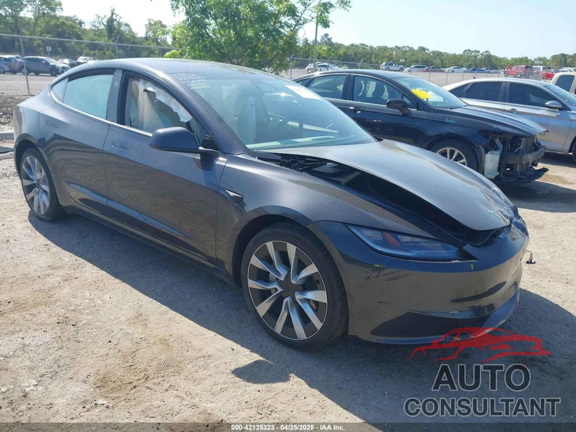TESLA MODEL 3 2024 - 5YJ3E1EB2RF832663