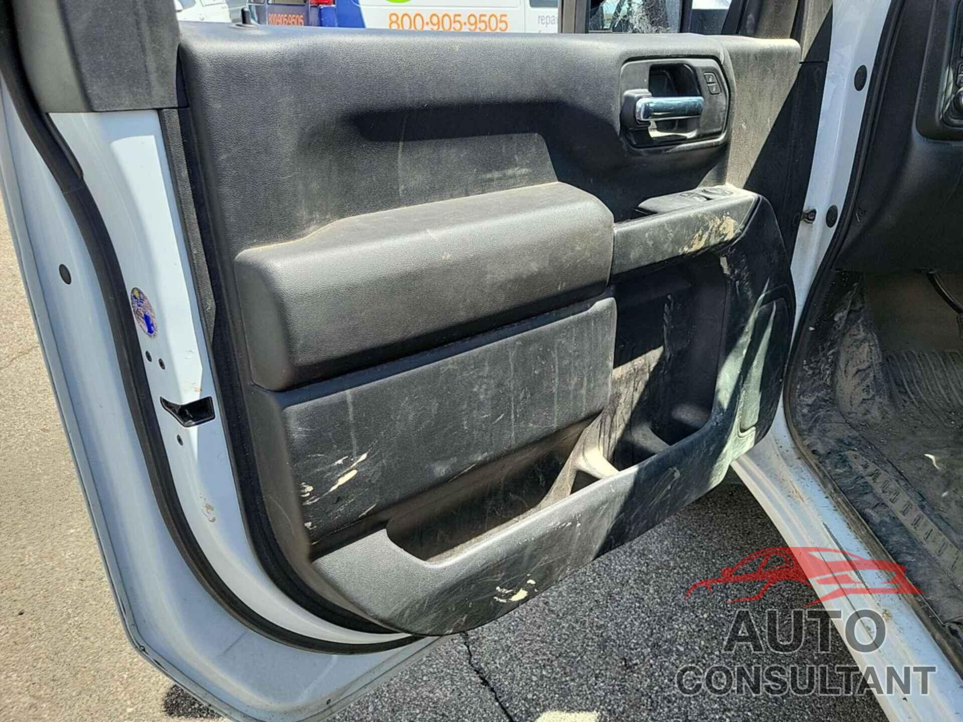CHEVROLET SILVERADO 2023 - 1GB3YSE71PF217866