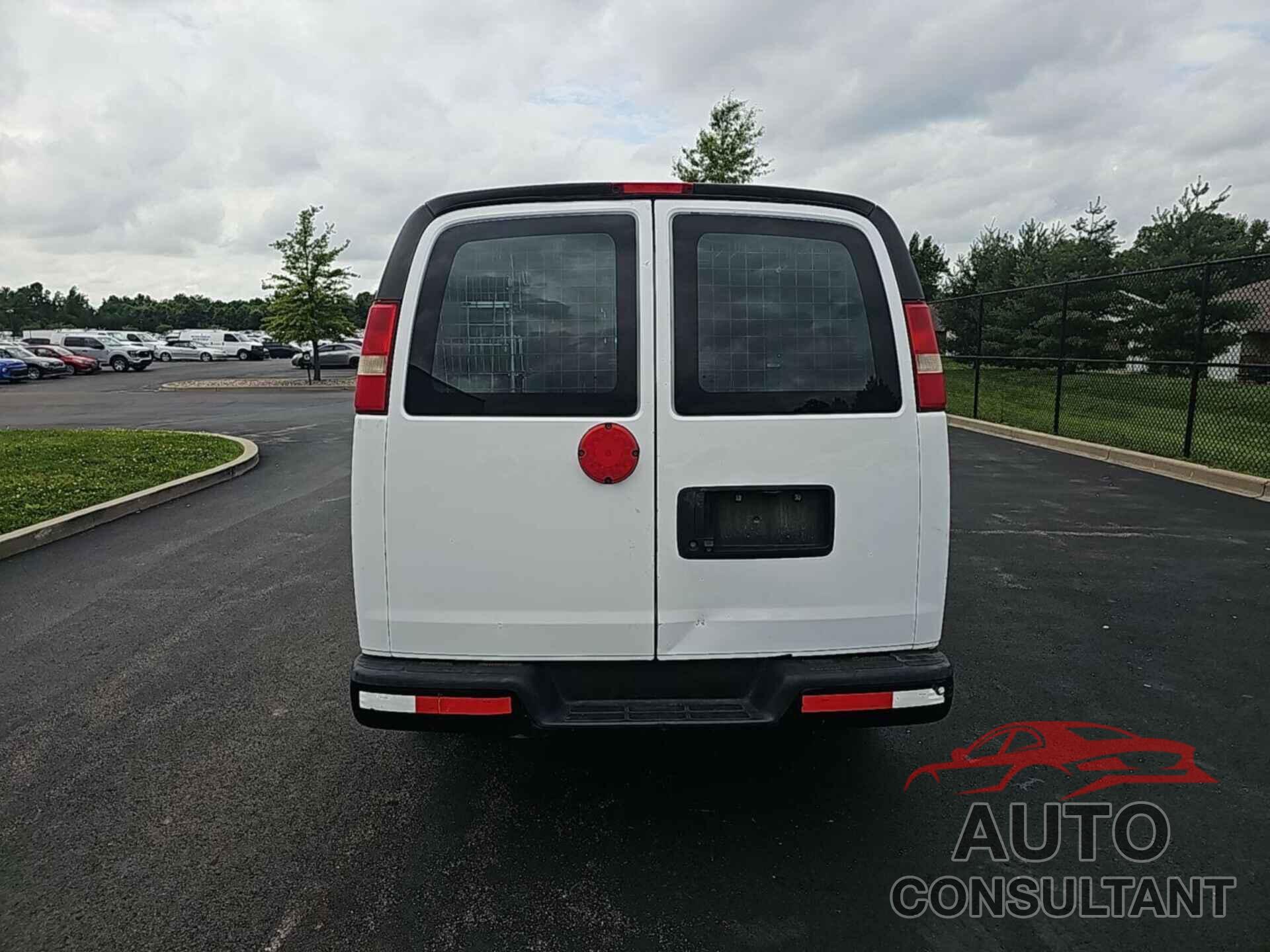 CHEVROLET EXPRESS G1500 2014 - 1GCSGAFX7E1157802