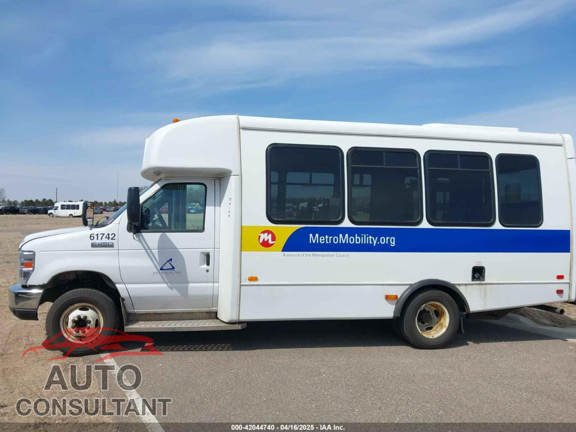 FORD E-450 CUTAWAY 2019 - 1FDFE4FS5KDC31026