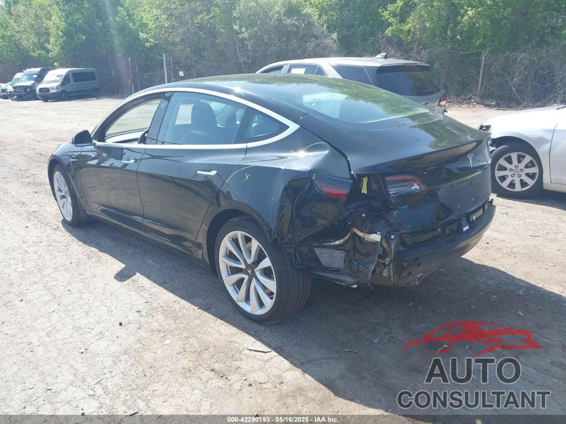 TESLA MODEL 3 2018 - 5YJ3E1EB9JF086703