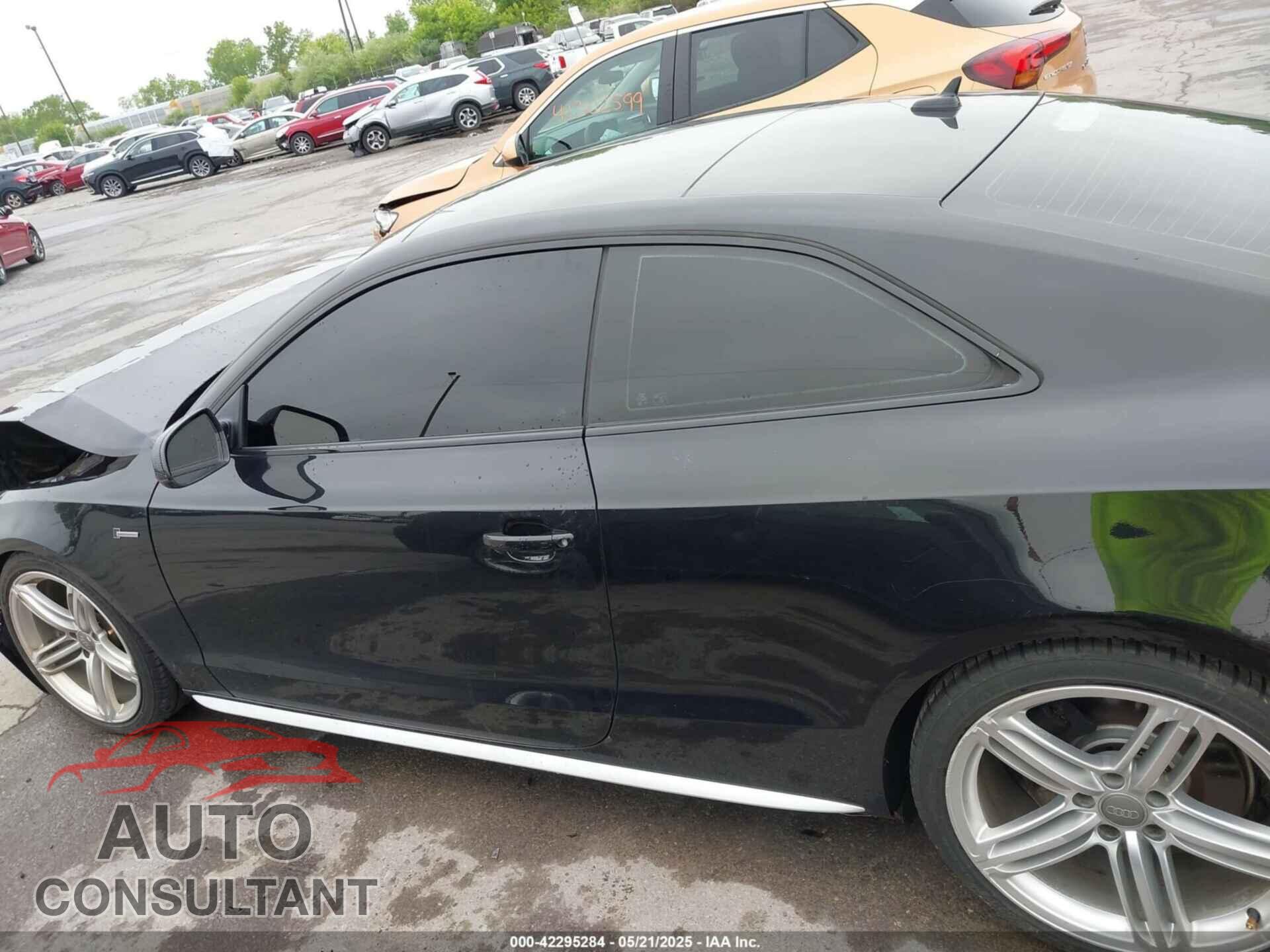 AUDI S5 2013 - WAUCGAFR2DA074960