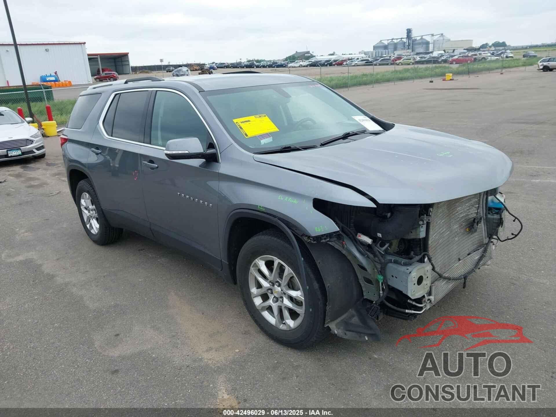 CHEVROLET TRAVERSE 2018 - 1GNEVGKW3JJ177551