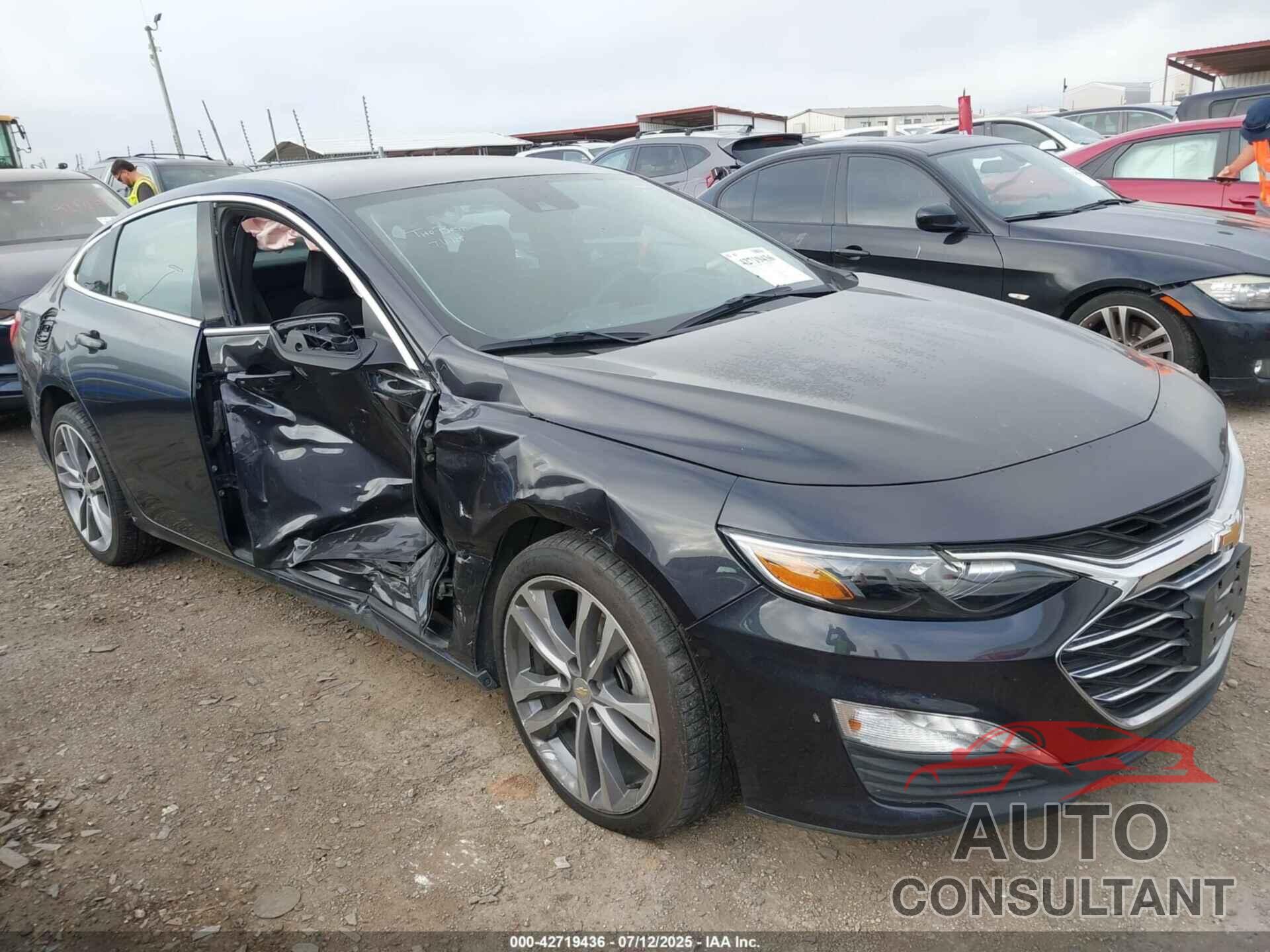 CHEVROLET MALIBU 2023 - 1G1ZD5ST3PF182339