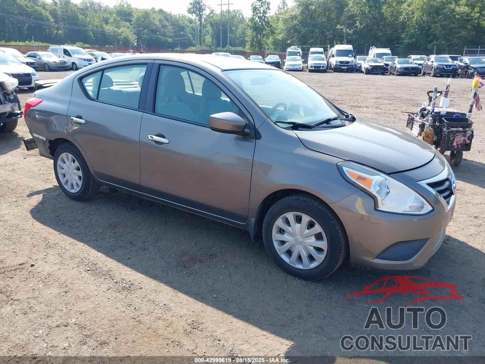 NISSAN VERSA 2015 - 3N1CN7AP4FL814041