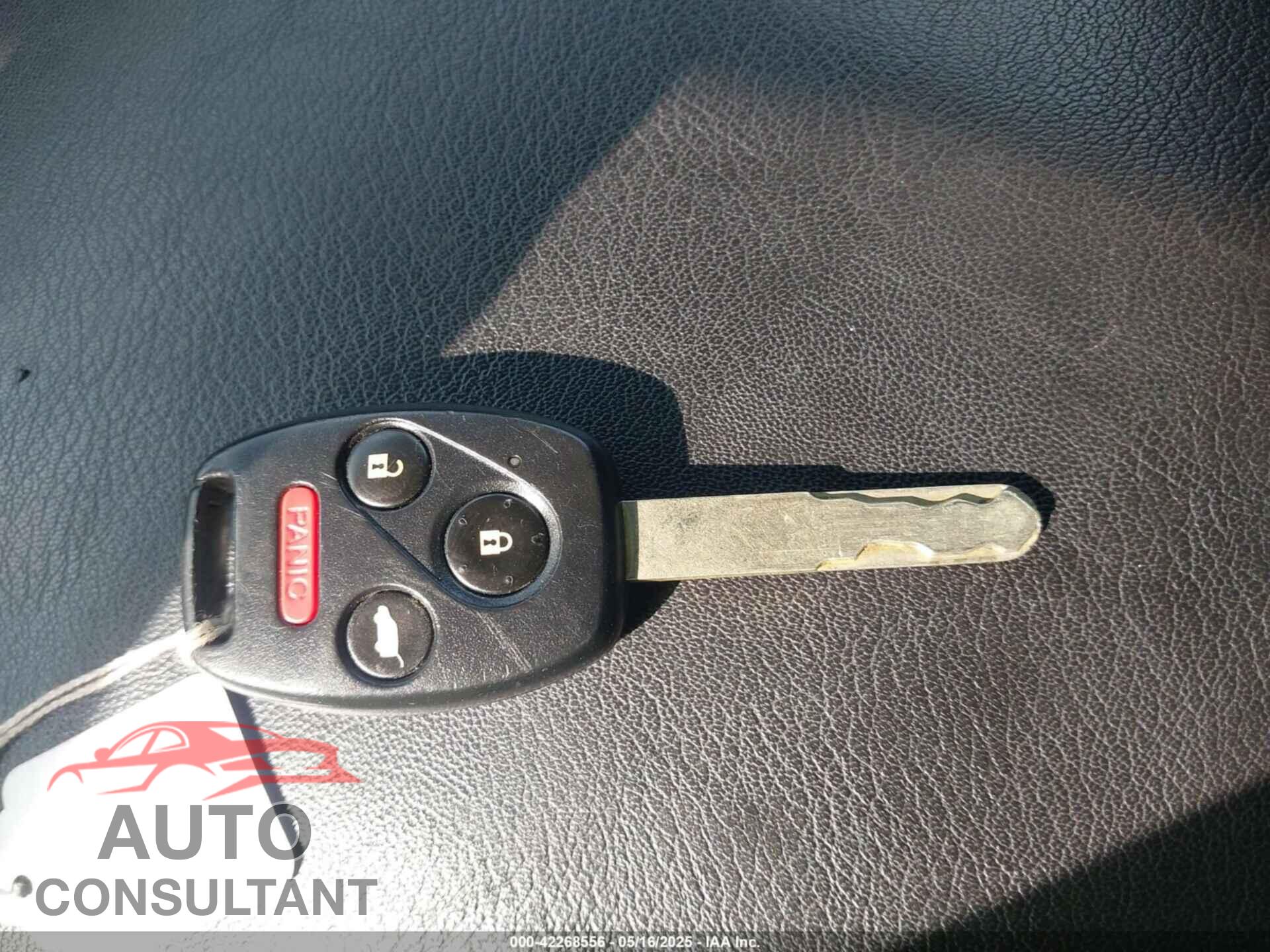 HONDA PILOT 2011 - 5FNYF3H5XBB005195