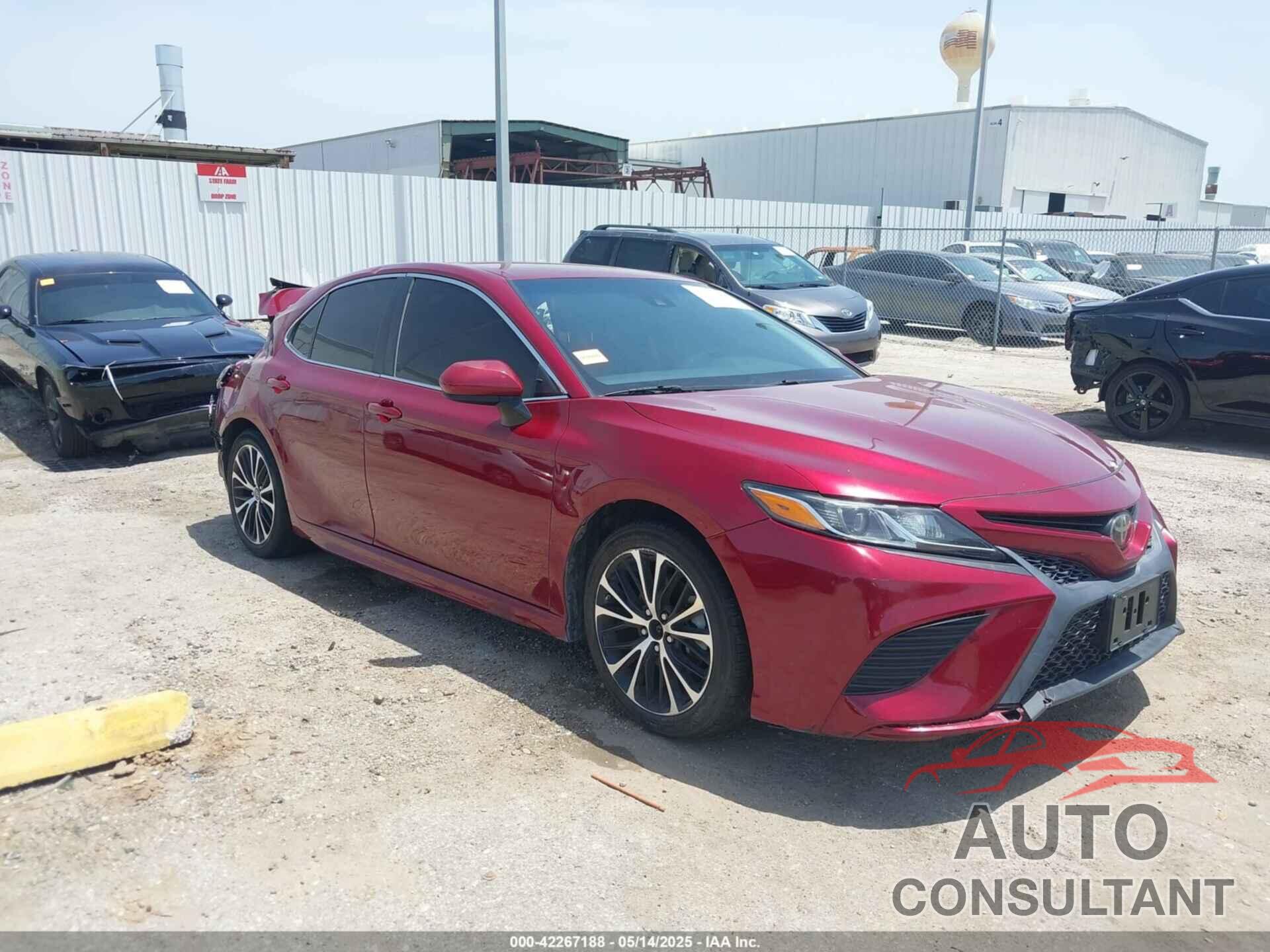 TOYOTA CAMRY 2018 - 4T1B11HKXJU525039