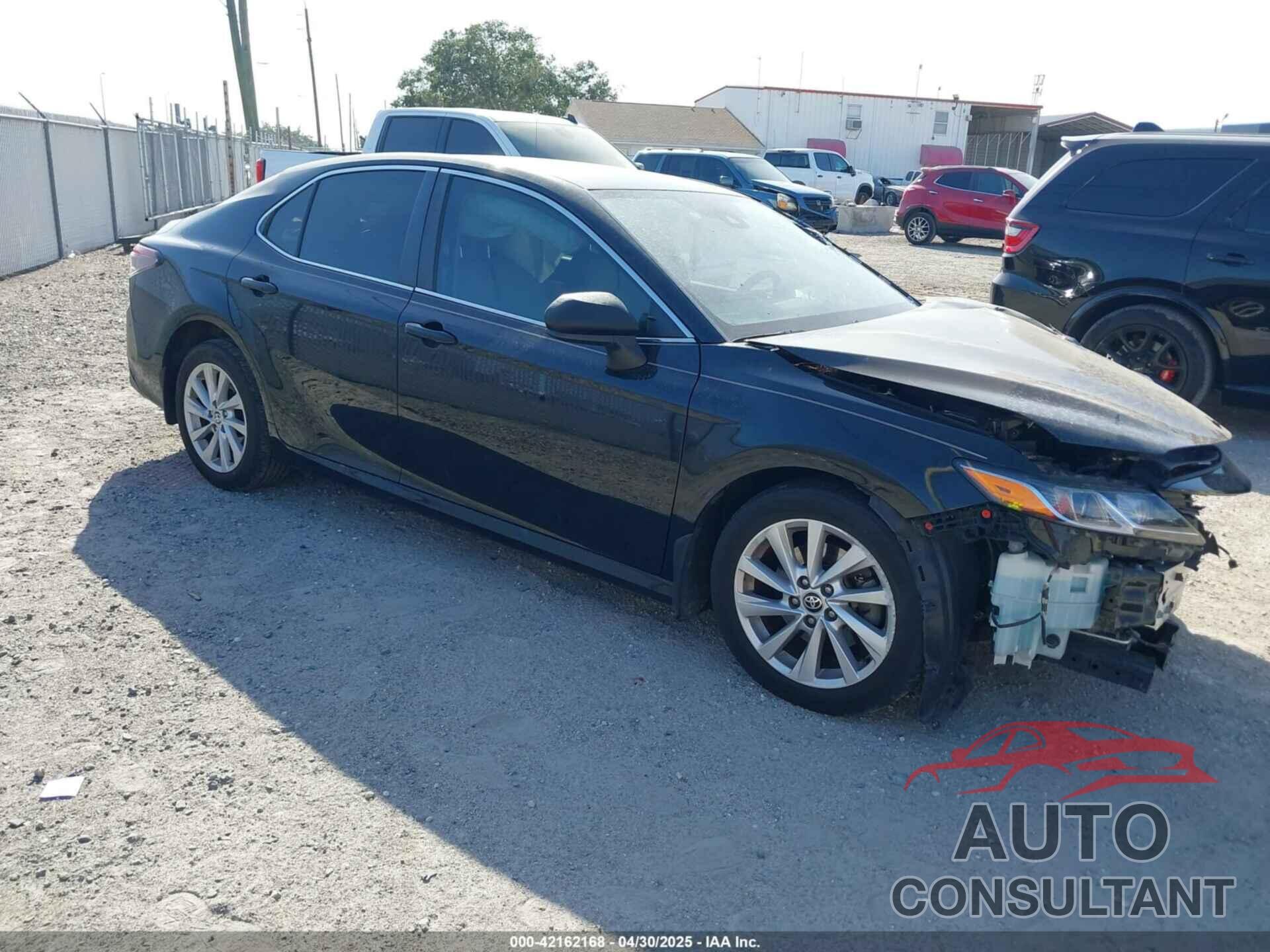 TOYOTA CAMRY 2021 - 4T1C11AKXMU408676