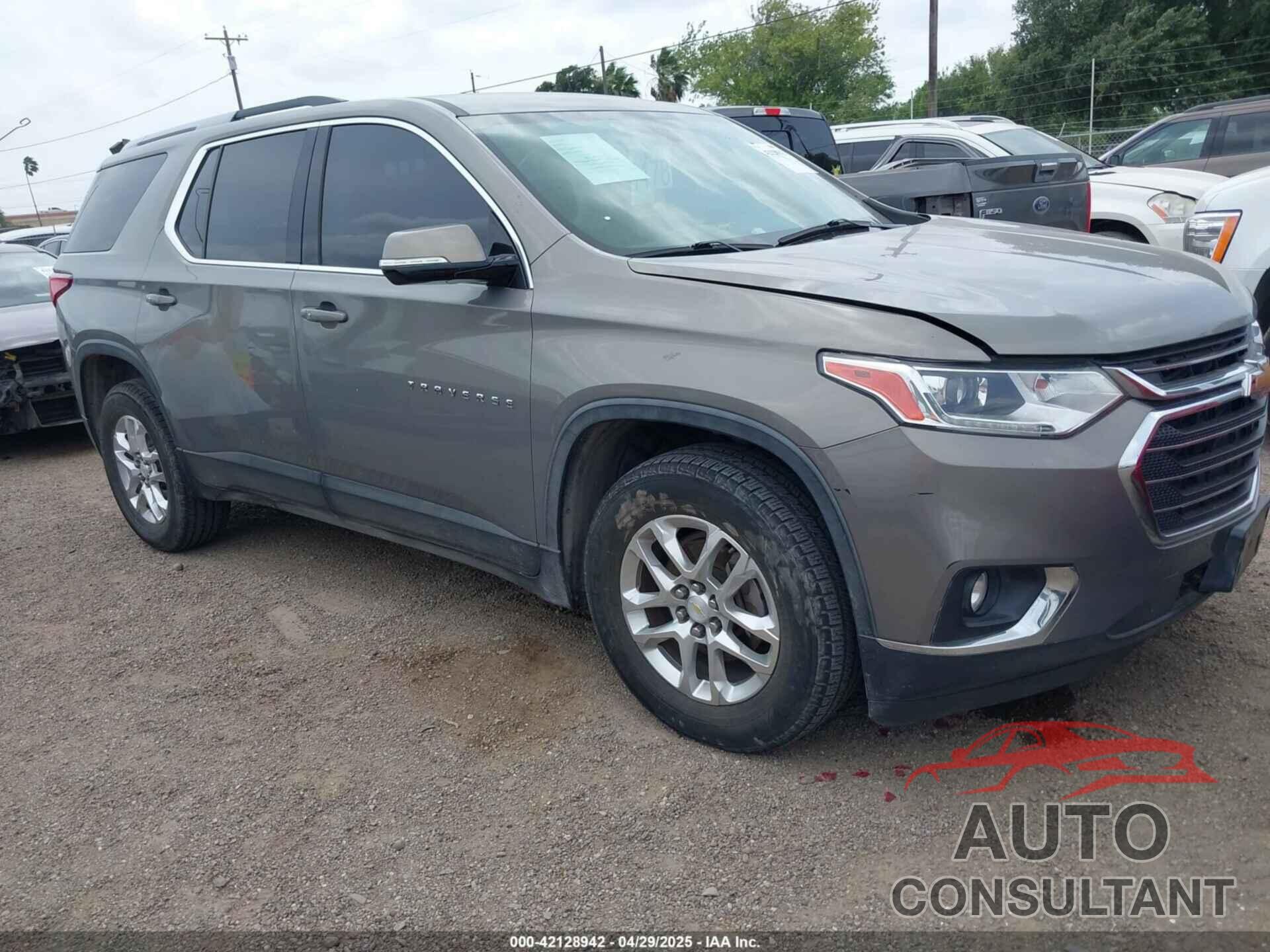 CHEVROLET TRAVERSE 2018 - 1GNERGKW2JJ267052