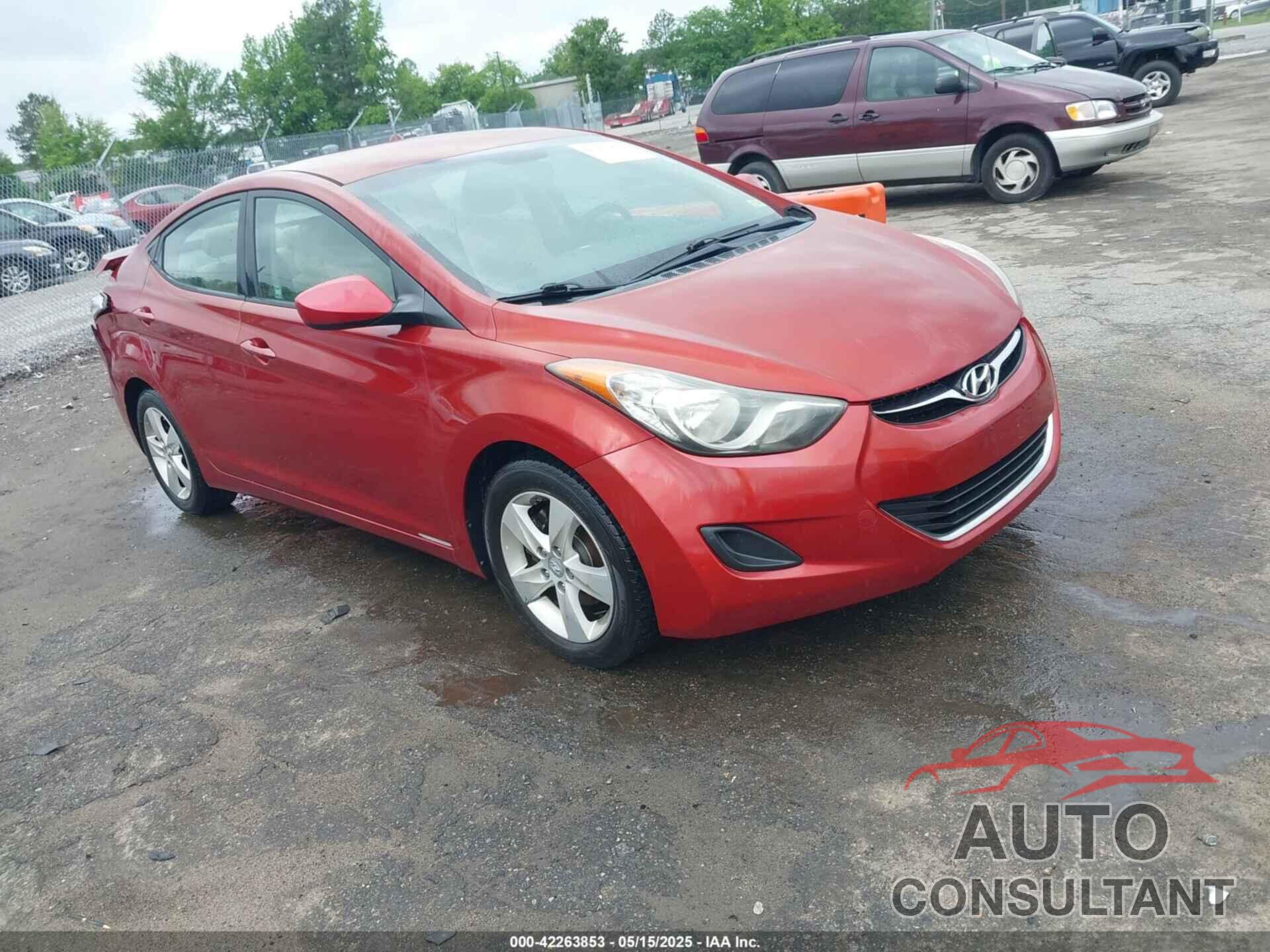 HYUNDAI ELANTRA 2011 - KMHDH4AE3BU144483