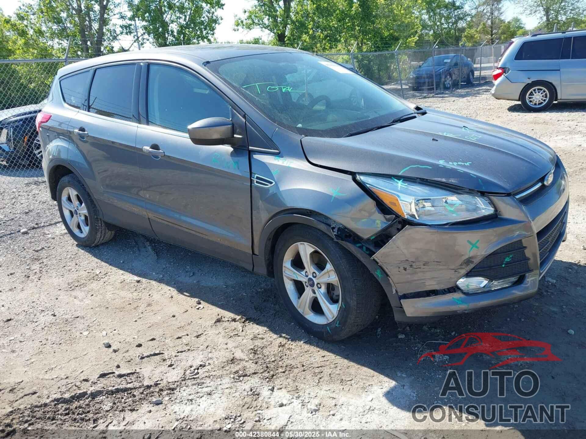 FORD ESCAPE 2014 - 1FMCU0GX1EUE08345