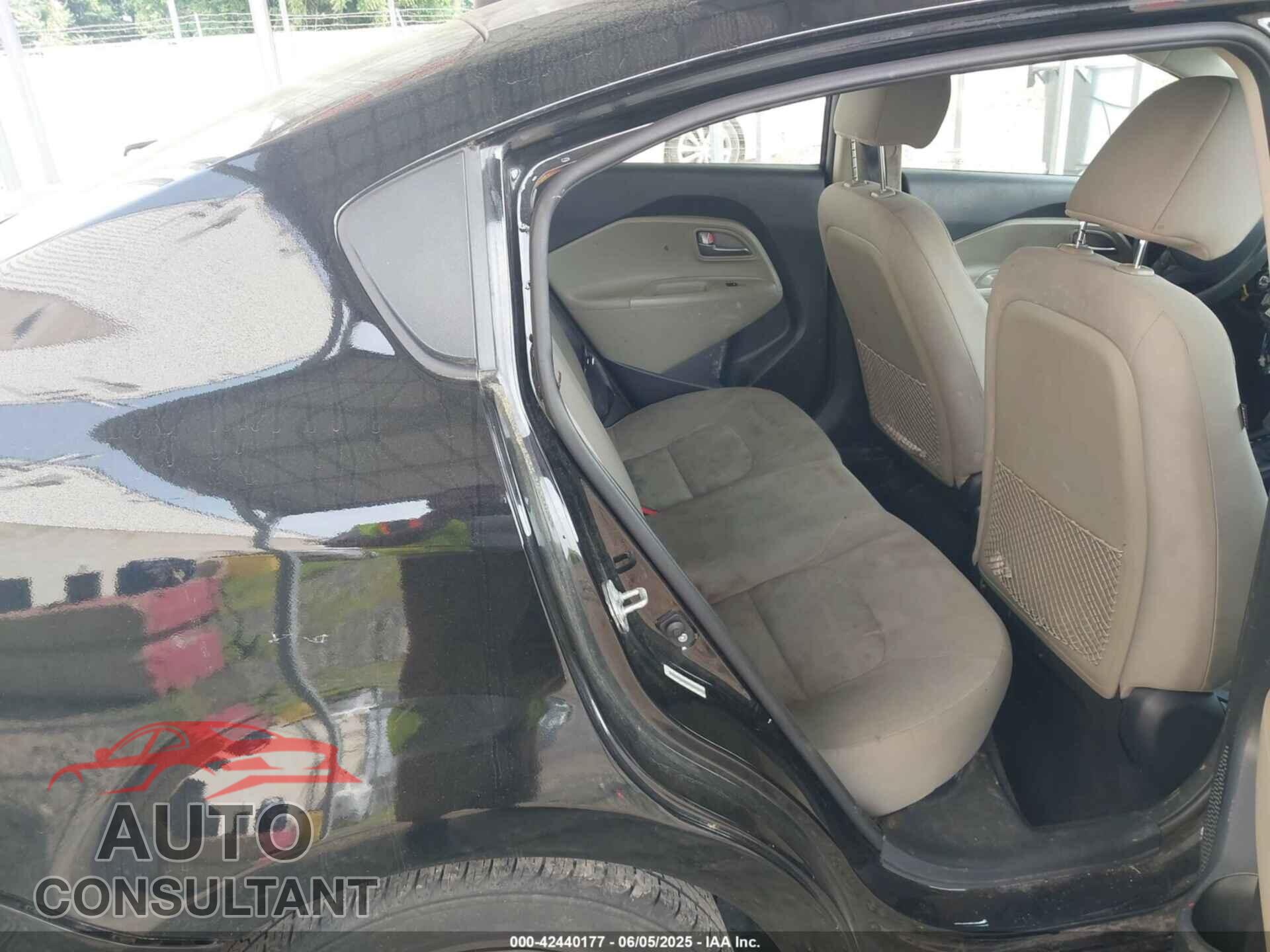 KIA RIO 2014 - KNADM4A36E6369100