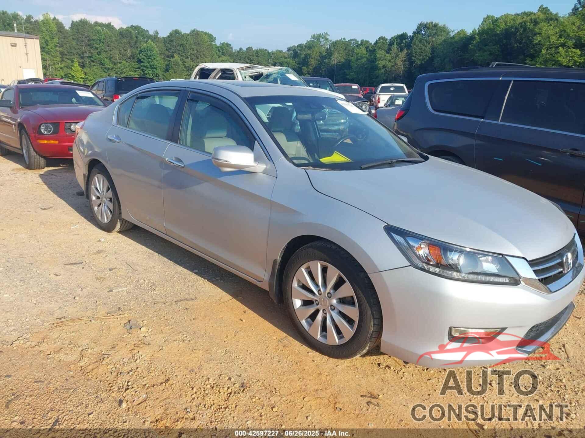 HONDA ACCORD SEDAN 2015 - 1HGCR2F85FA067208