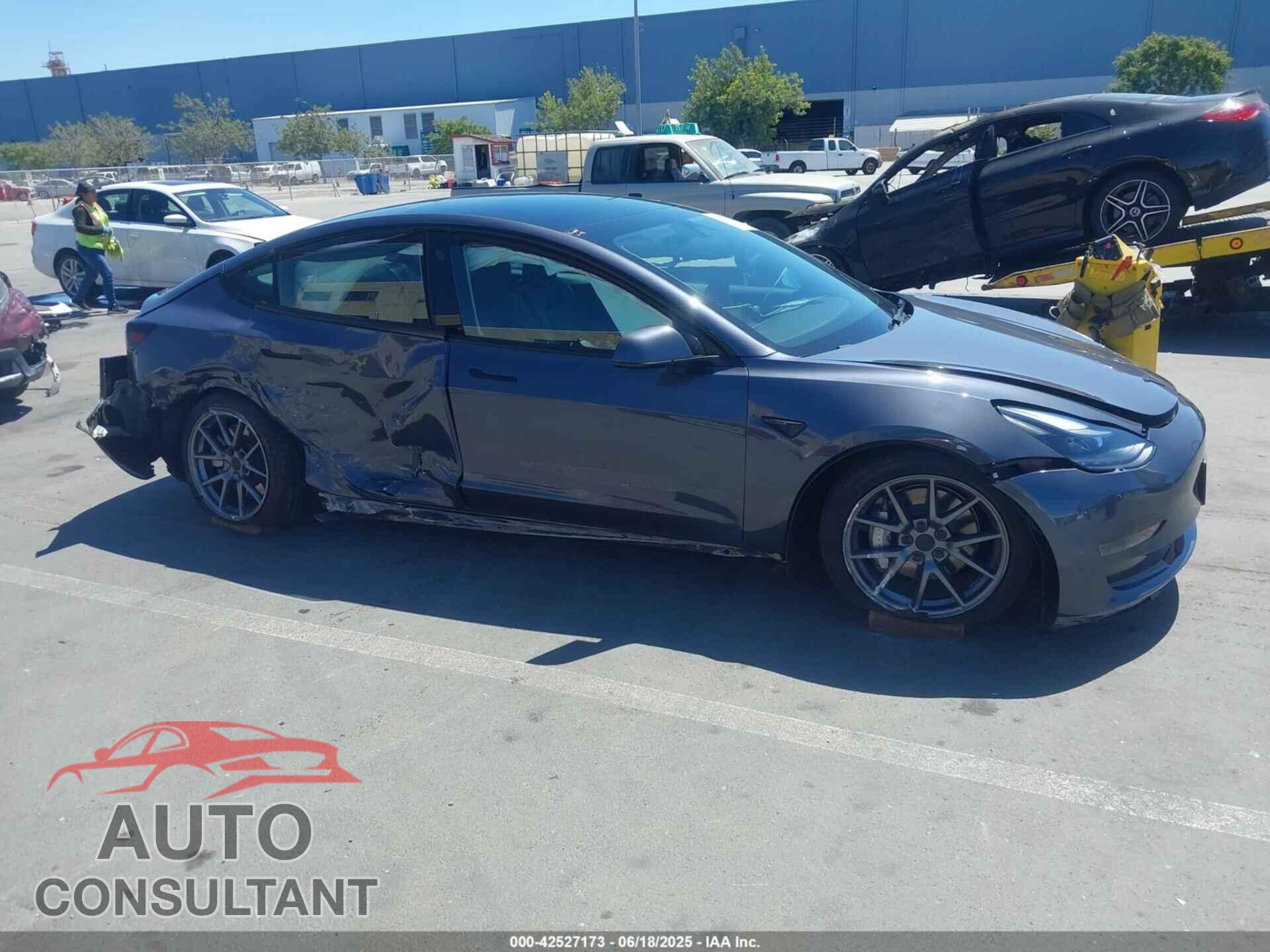 TESLA MODEL 3 2023 - 5YJ3E1EA4PF545281