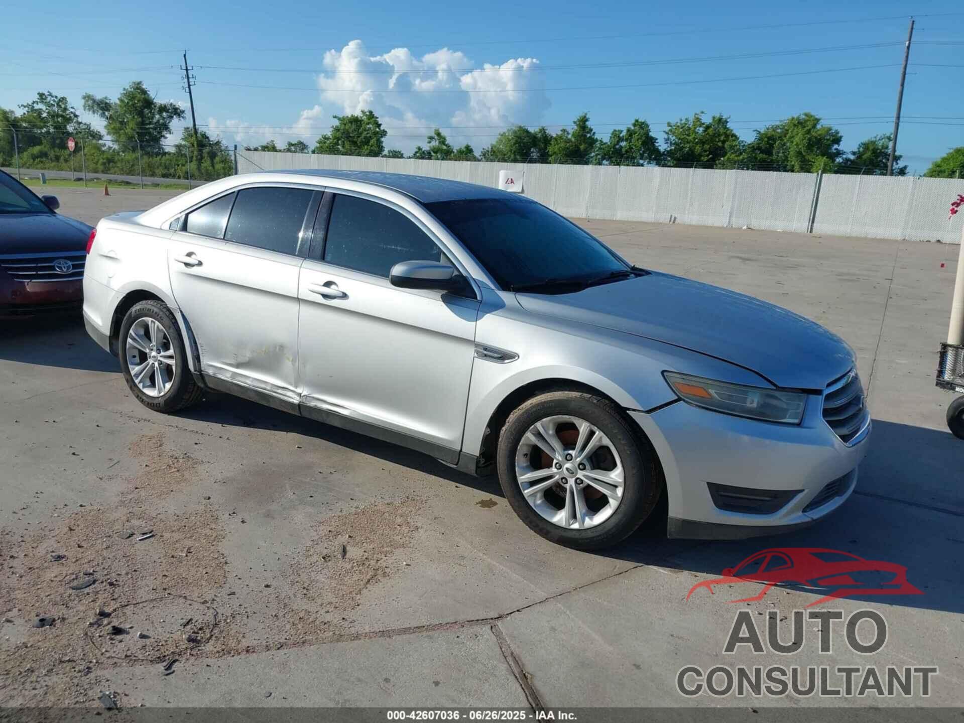 FORD TAURUS 2013 - 1FAHP2E82DG142216