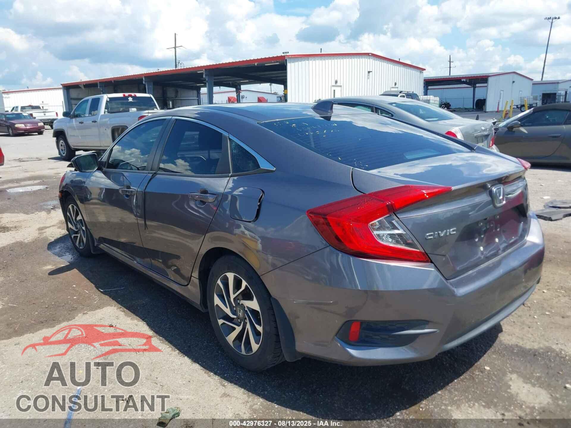 HONDA CIVIC 2017 - 19XFC2F75HE020619