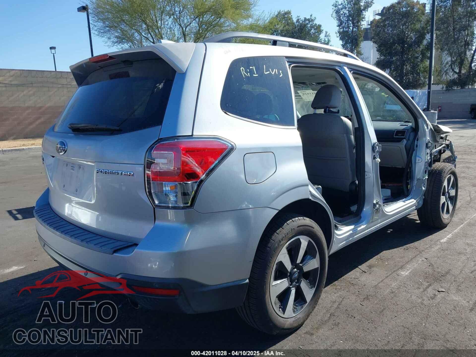 SUBARU FORESTER 2018 - JF2SJARC4JH435231