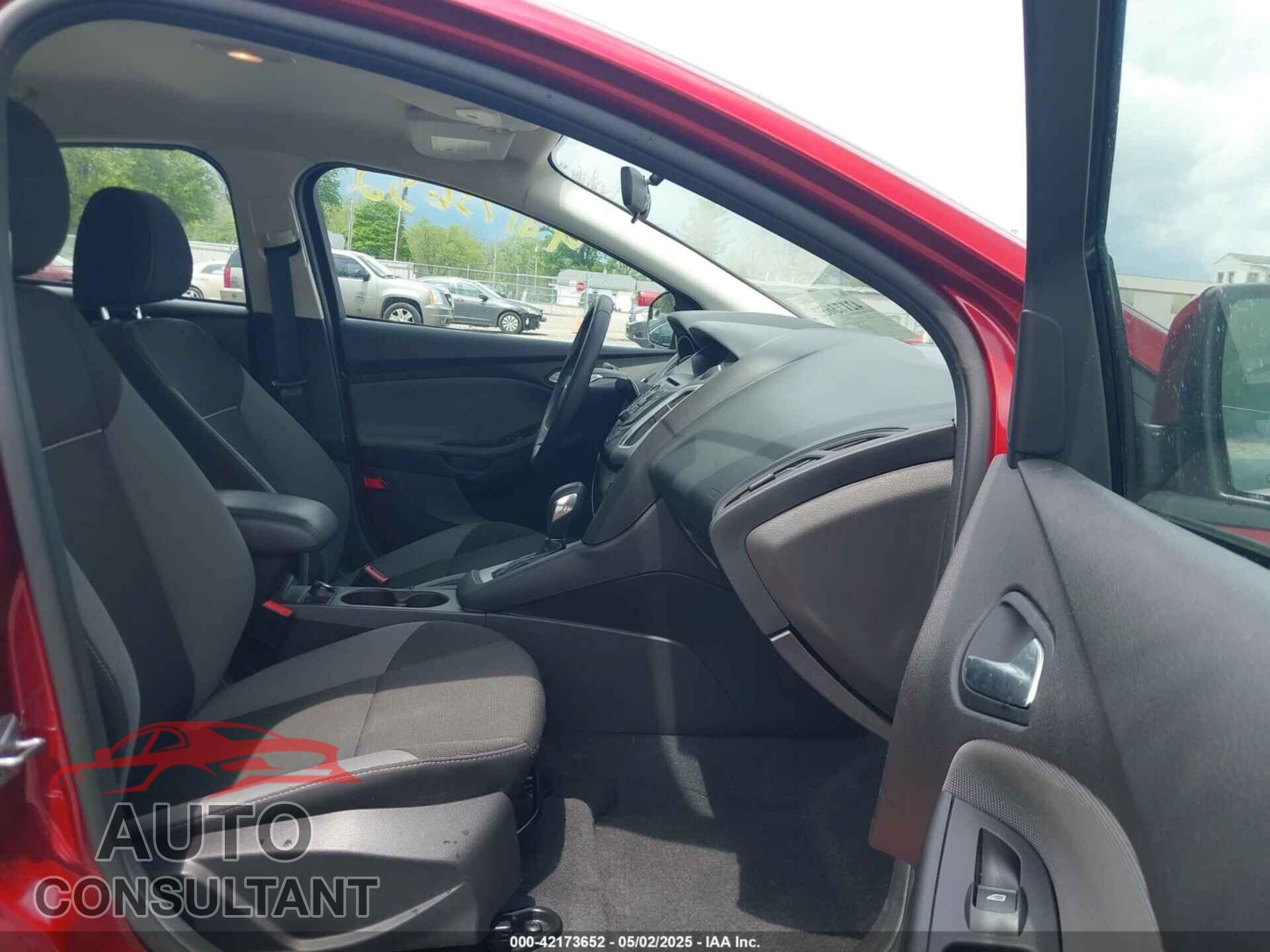 FORD FOCUS 2014 - 1FADP3F27EL228709