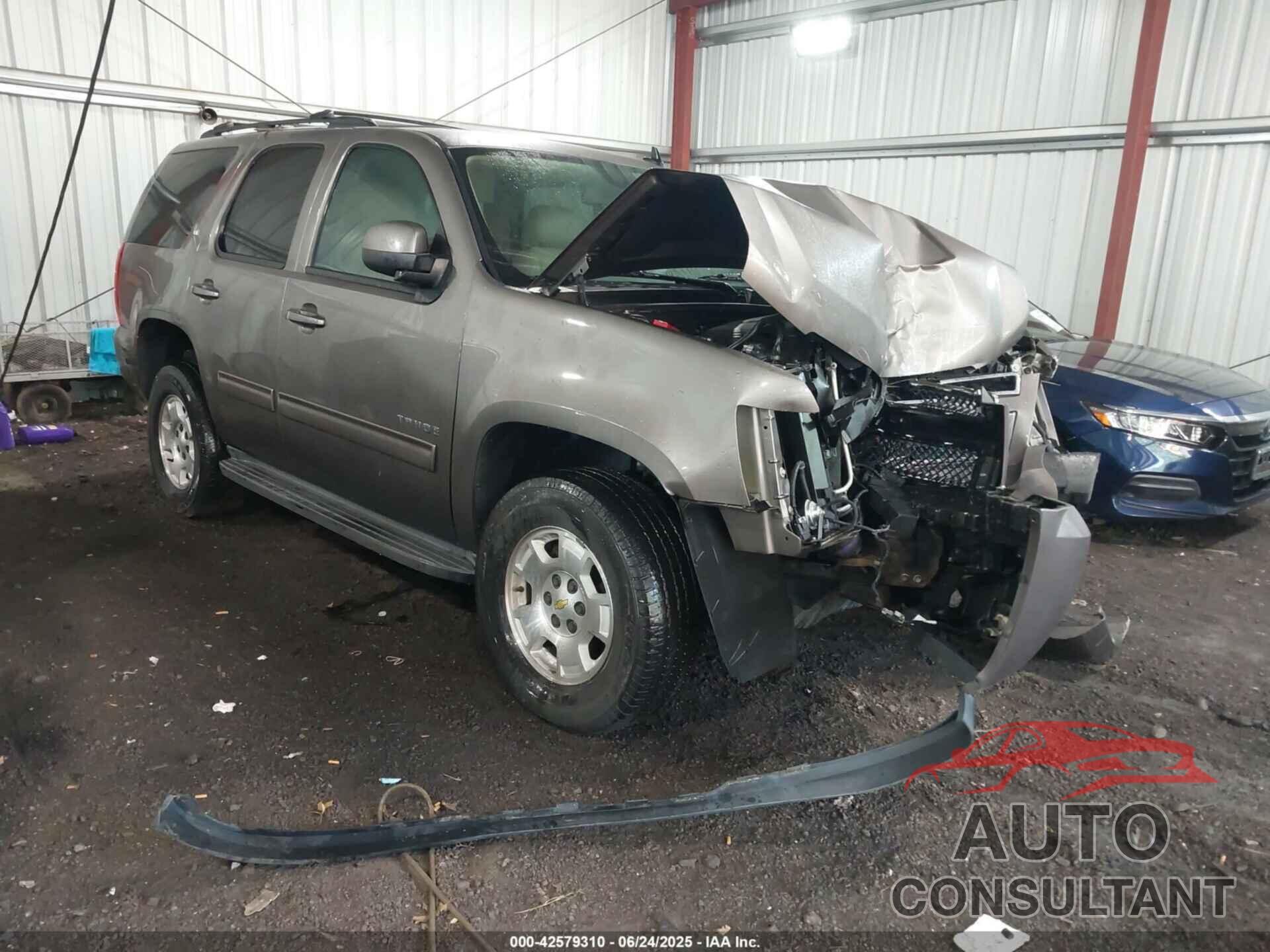 CHEVROLET TAHOE 2014 - 1GNSKBE01ER105065