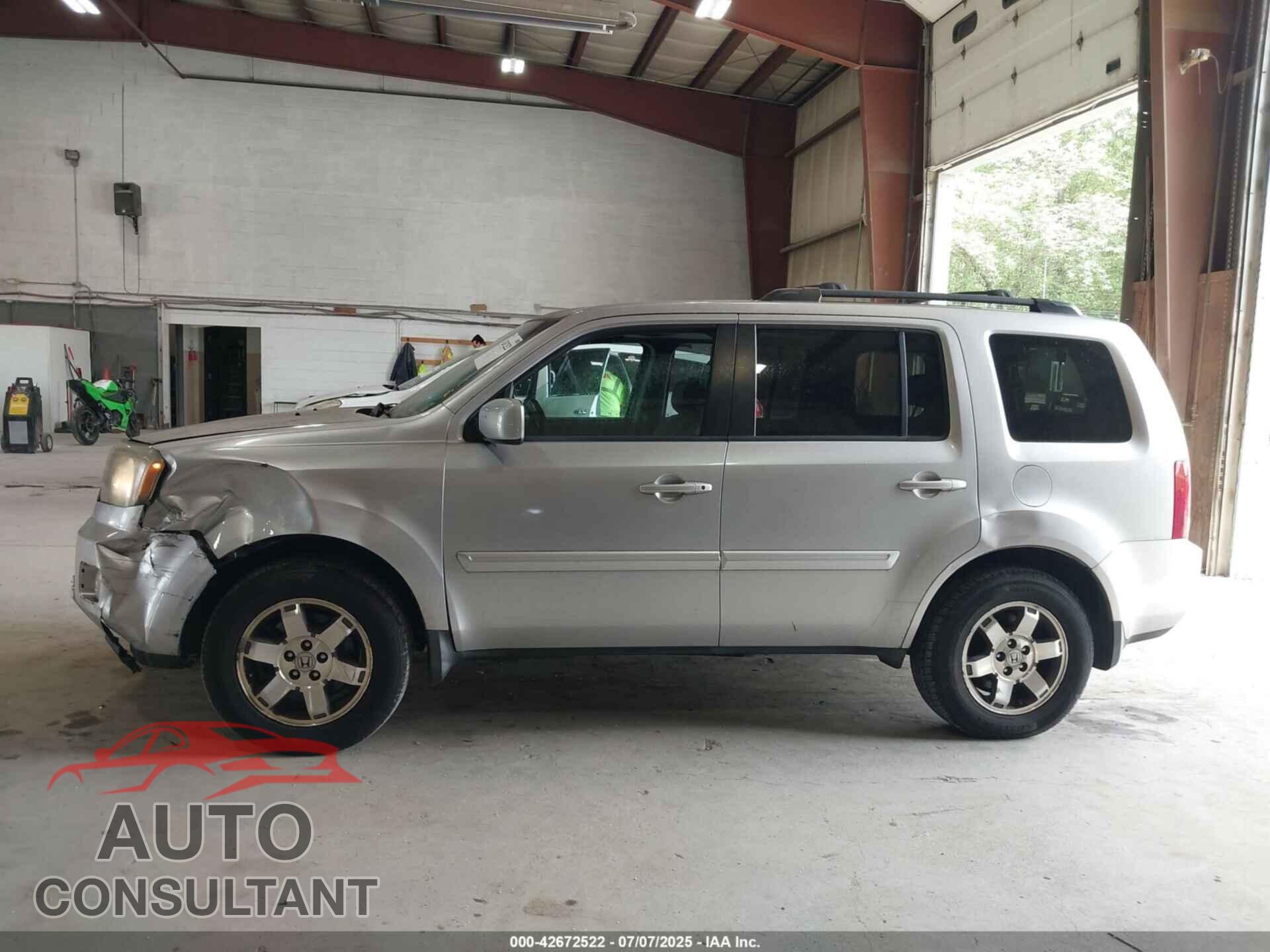 HONDA PILOT 2011 - 5FNYF4H77BB097390