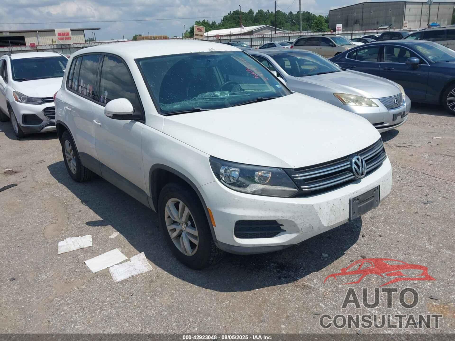 VOLKSWAGEN TIGUAN 2012 - WVGAV7AX3CW547979